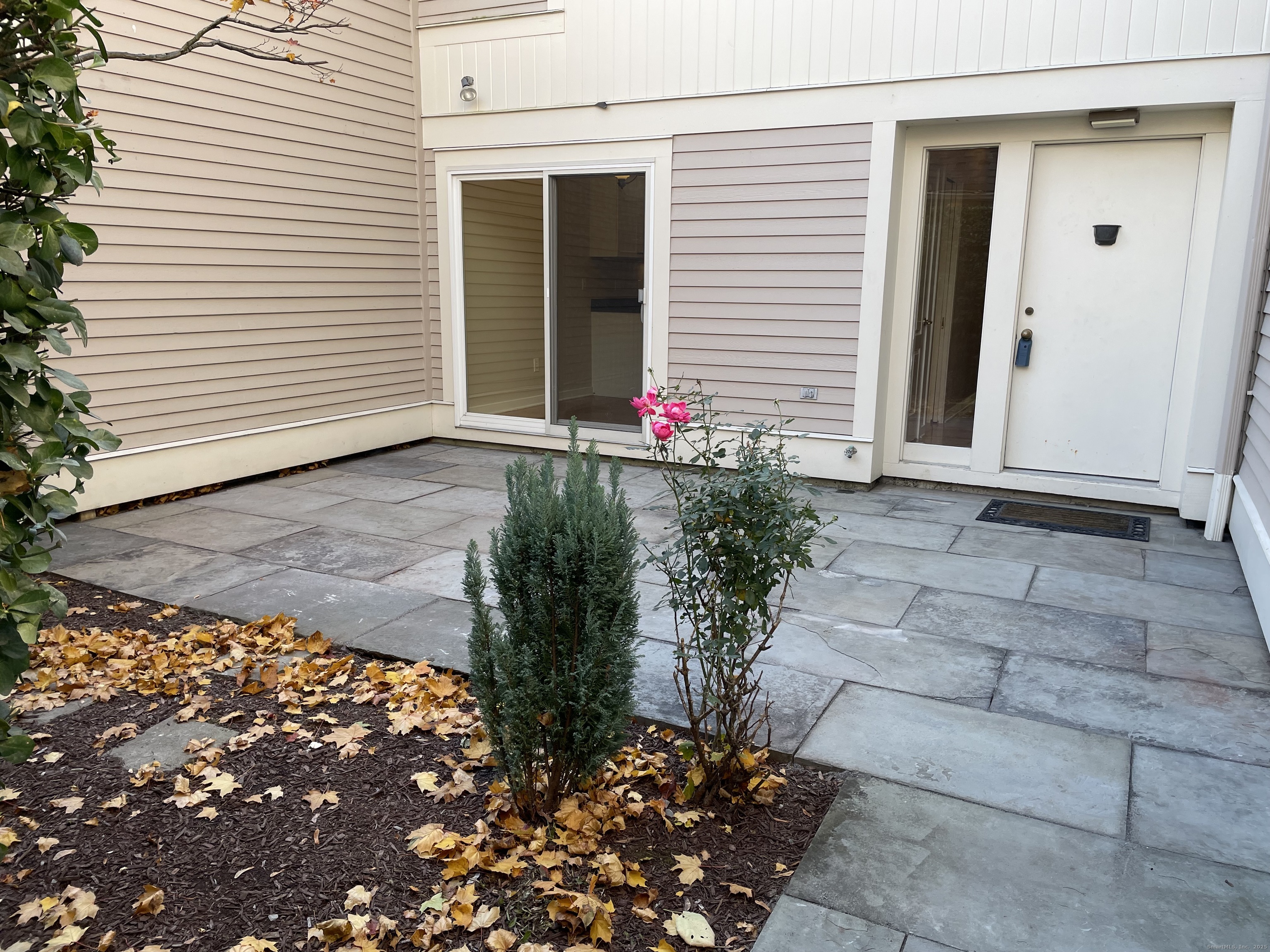 8 Sedgwick Village Lane