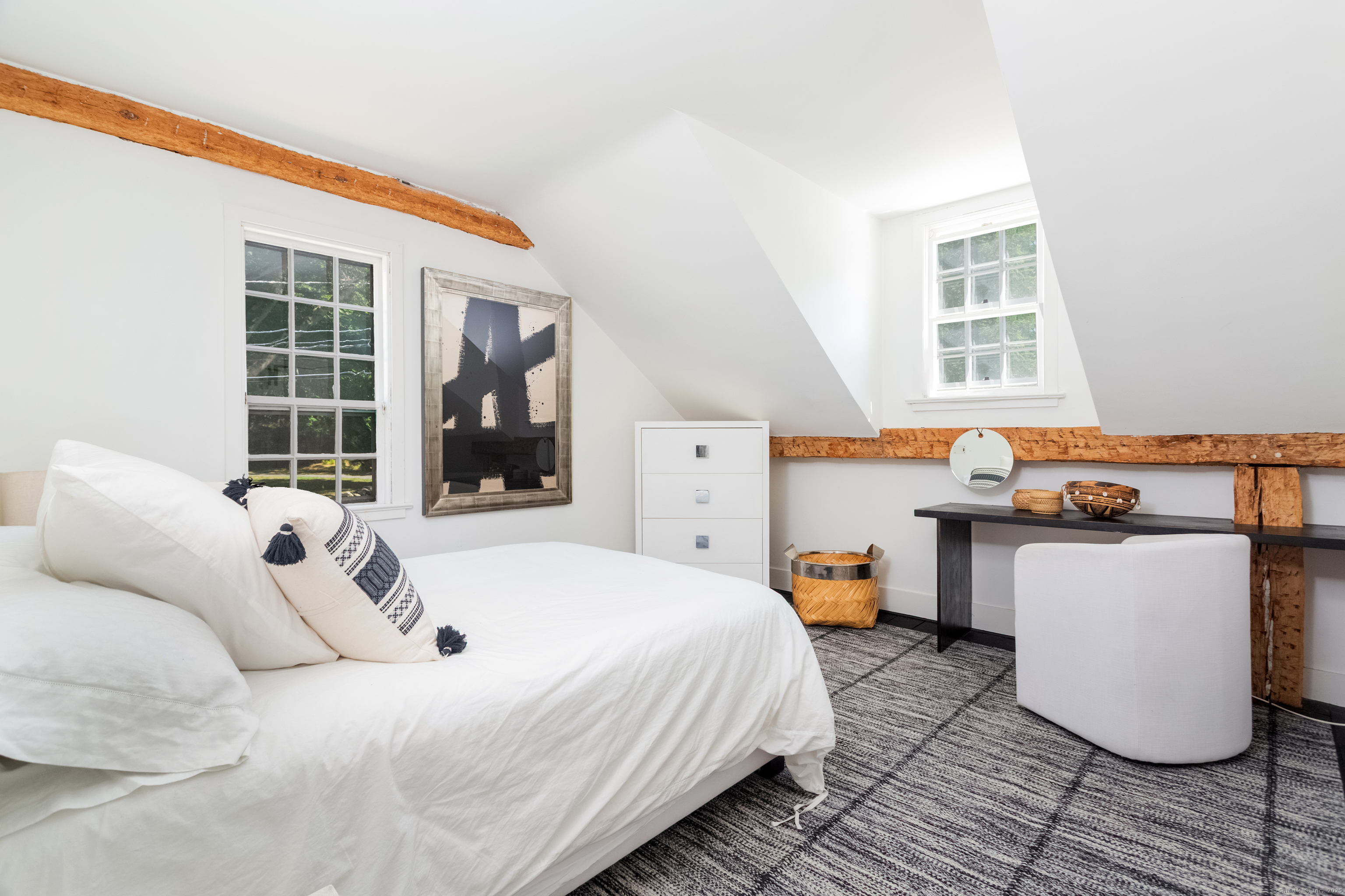 Fairfield, Connecticut 06890, United States, 2 Bedrooms Bedrooms, ,2 BathroomsBathrooms,Residential,Active,206227