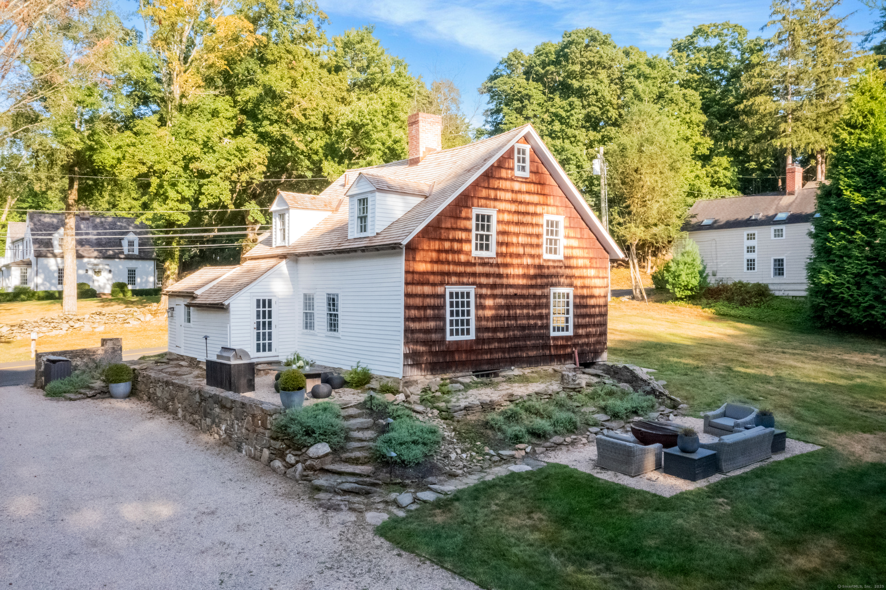 Fairfield, Connecticut 06890, United States, 2 Bedrooms Bedrooms, ,2 BathroomsBathrooms,Residential,Active,206227