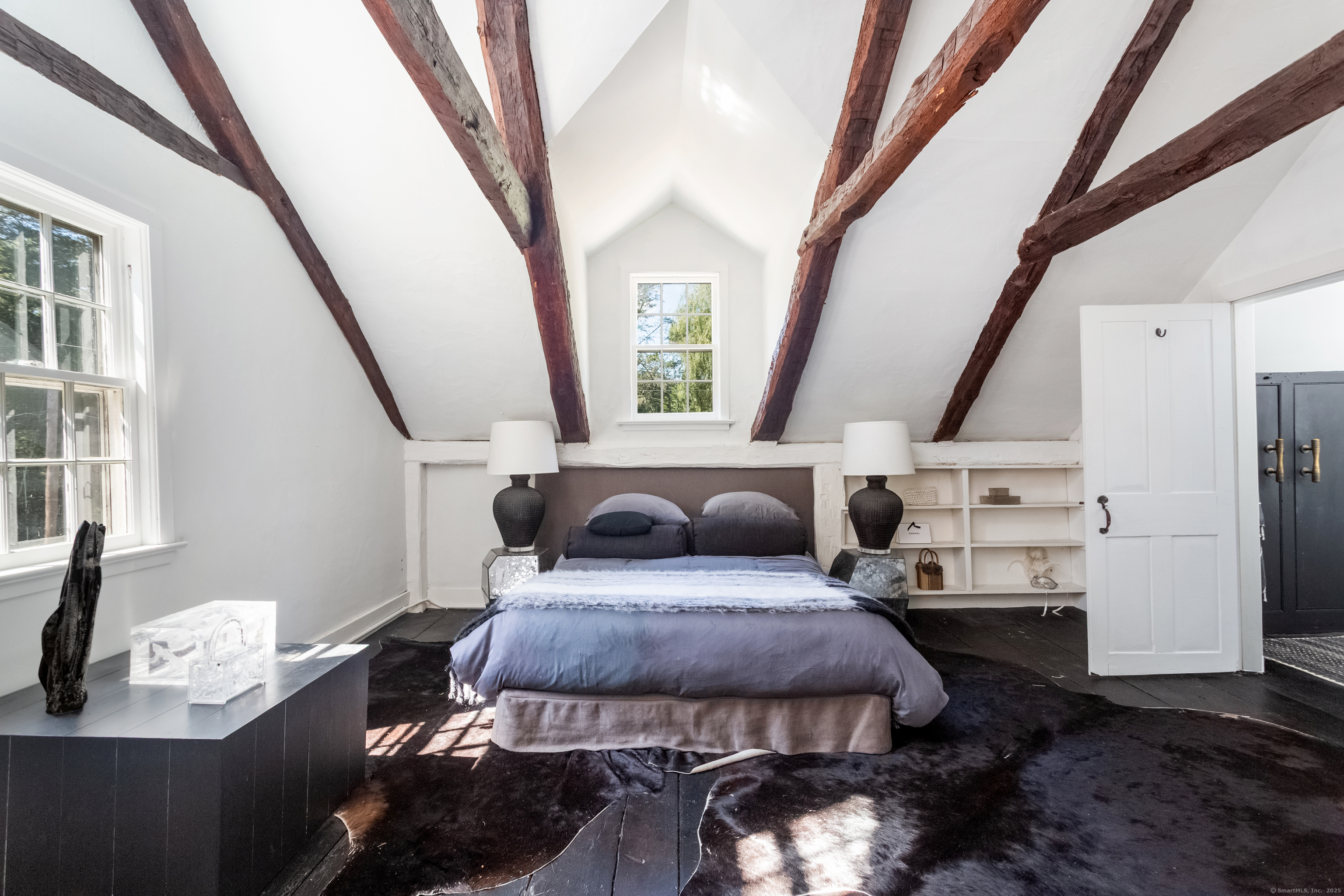 Fairfield, Connecticut 06890, United States, 2 Bedrooms Bedrooms, ,2 BathroomsBathrooms,Residential,Active,206227