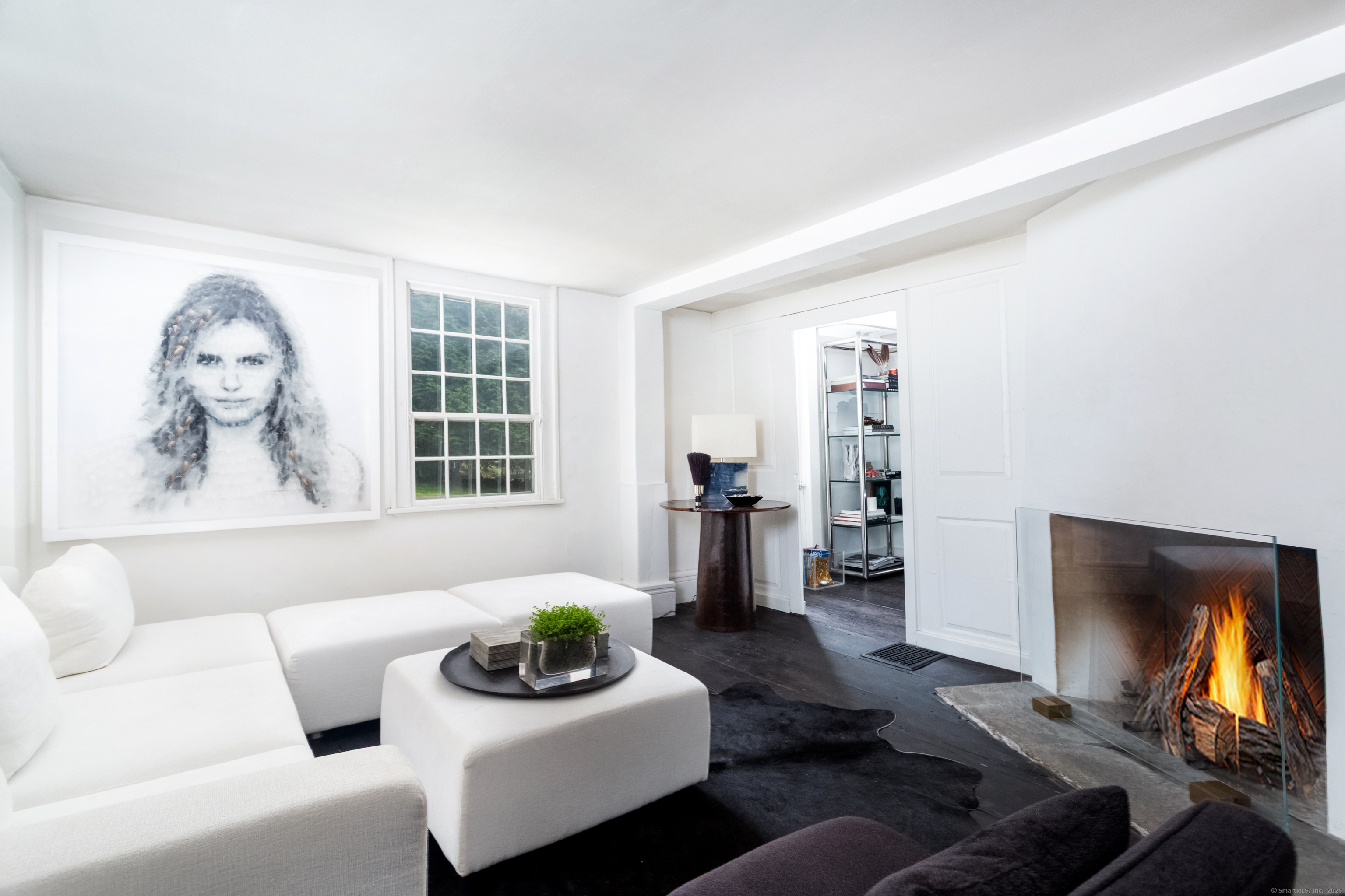 Fairfield, Connecticut 06890, United States, 2 Bedrooms Bedrooms, ,2 BathroomsBathrooms,Residential,Active,206227