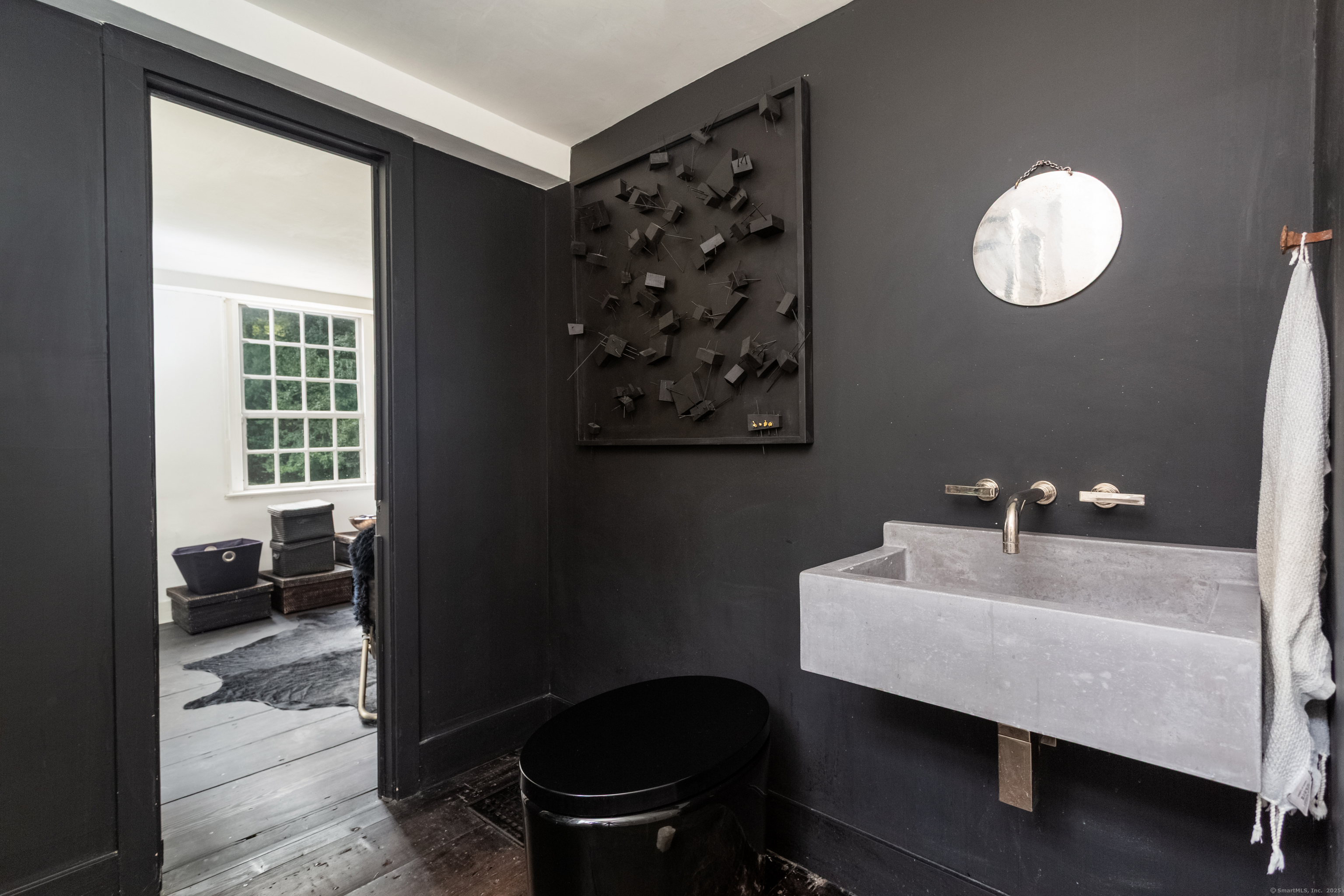 Fairfield, Connecticut 06890, United States, 2 Bedrooms Bedrooms, ,2 BathroomsBathrooms,Residential,Active,206227