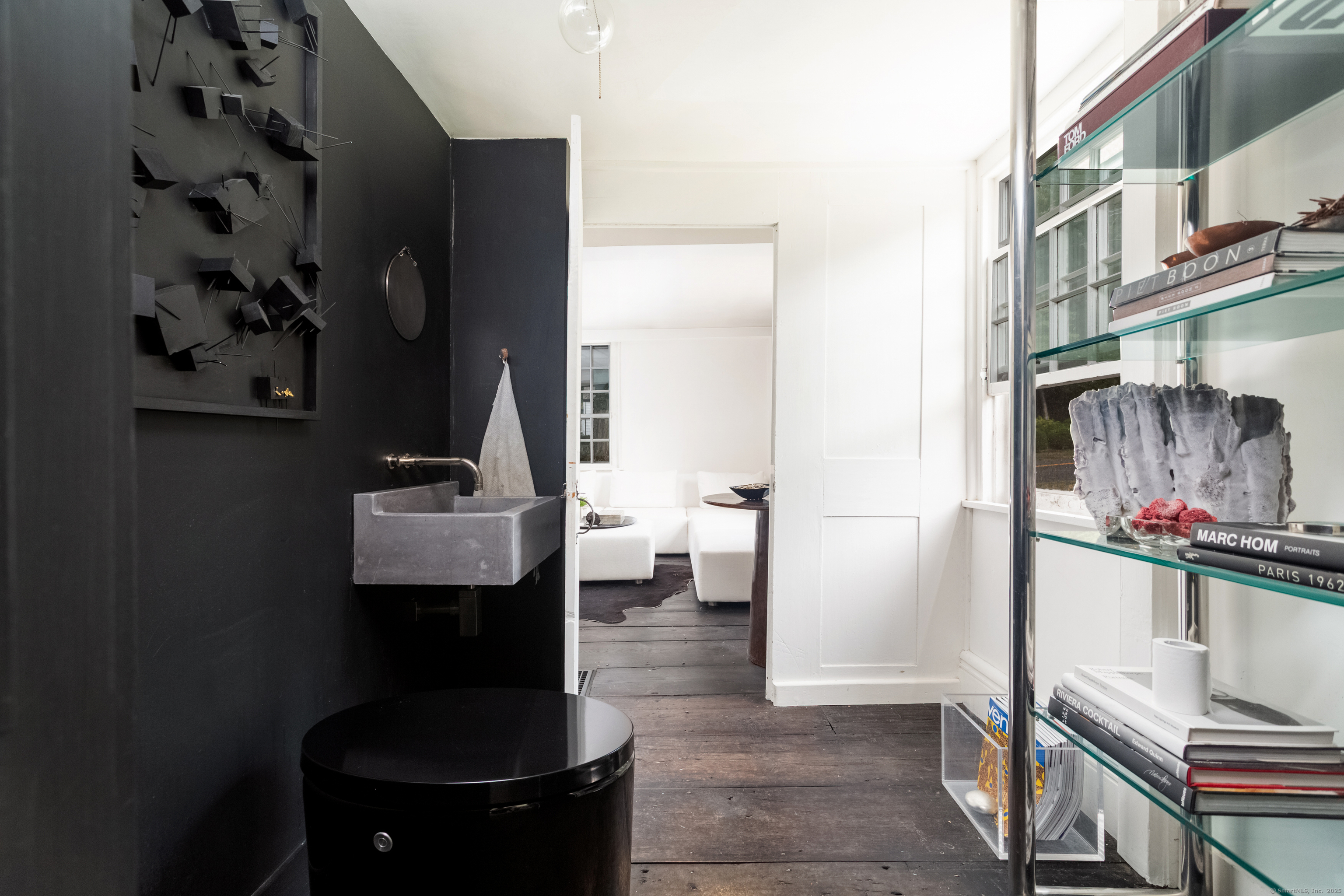 Fairfield, Connecticut 06890, United States, 2 Bedrooms Bedrooms, ,2 BathroomsBathrooms,Residential,Active,206227