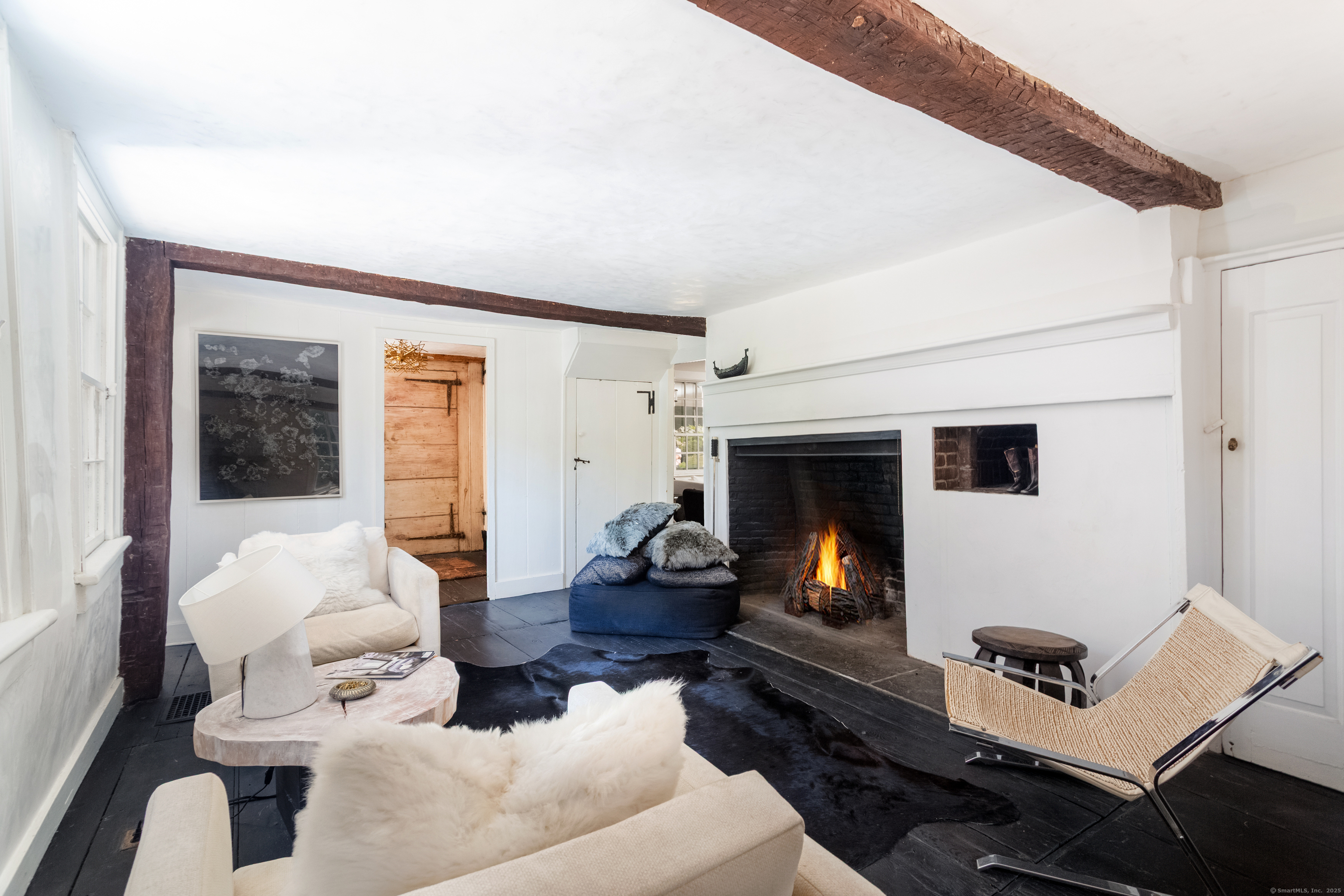 Fairfield, Connecticut 06890, United States, 2 Bedrooms Bedrooms, ,2 BathroomsBathrooms,Residential,Active,206227