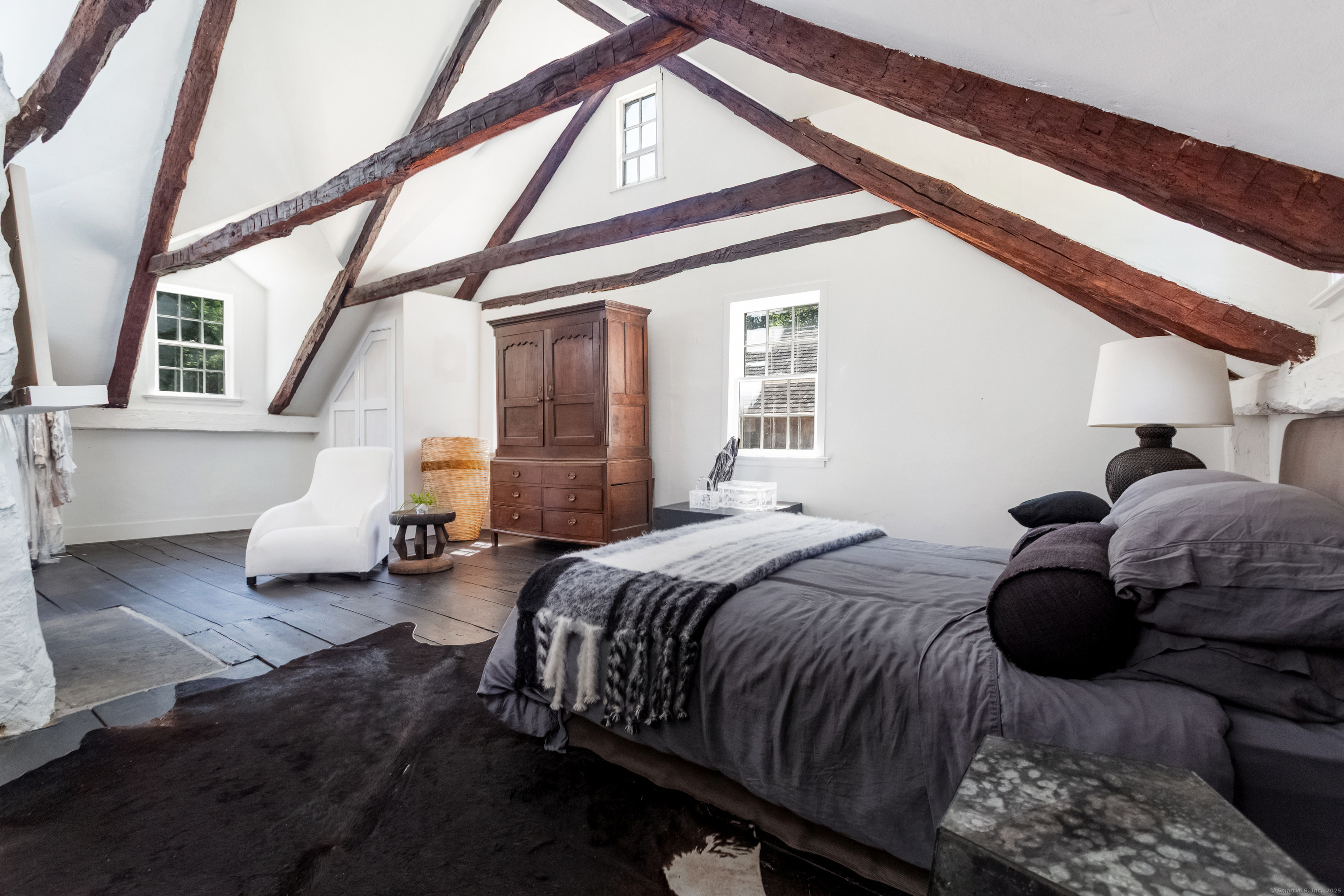 Fairfield, Connecticut 06890, United States, 2 Bedrooms Bedrooms, ,2 BathroomsBathrooms,Residential,Active,206227