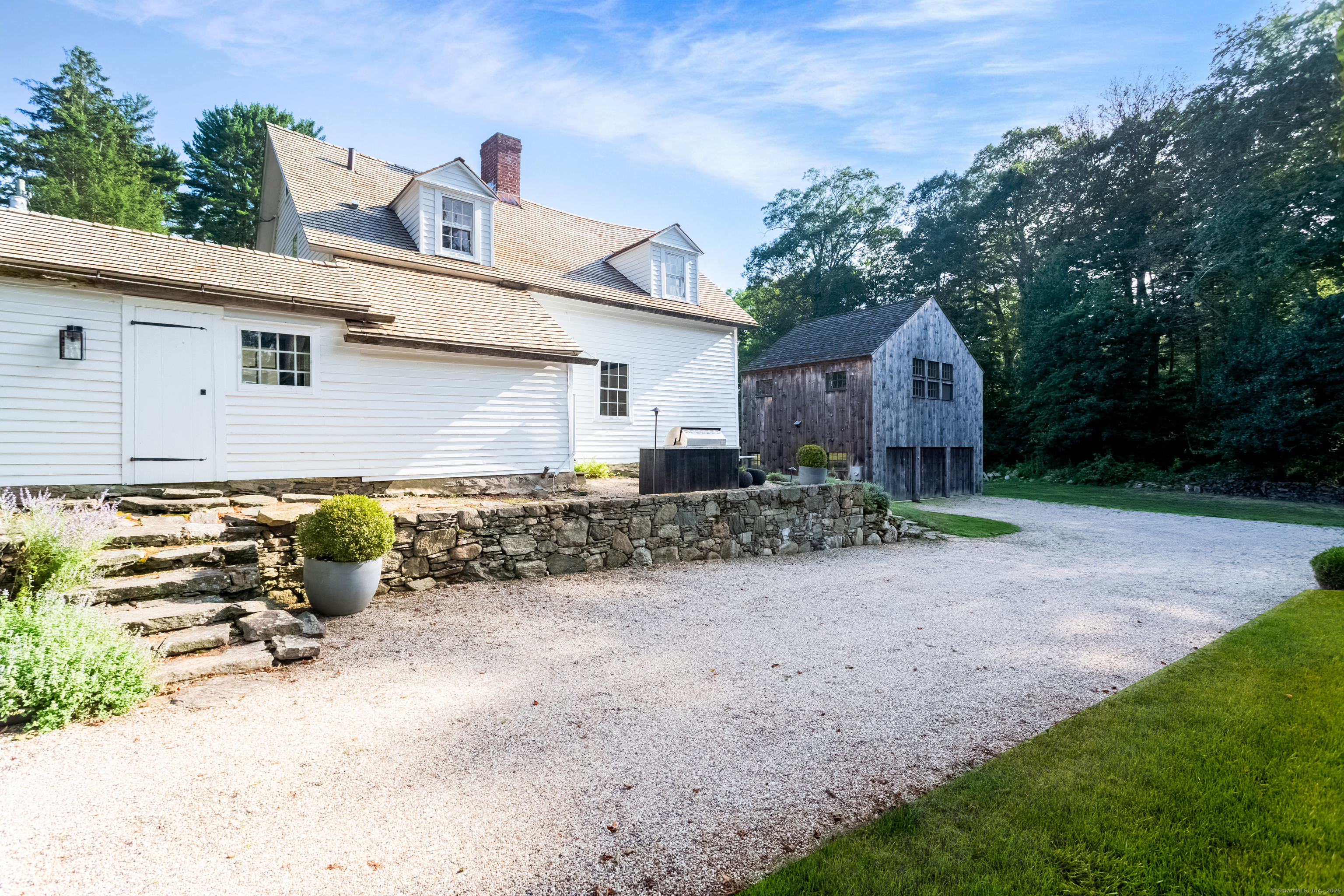 Fairfield, Connecticut 06890, United States, 2 Bedrooms Bedrooms, ,2 BathroomsBathrooms,Residential,Active,206227