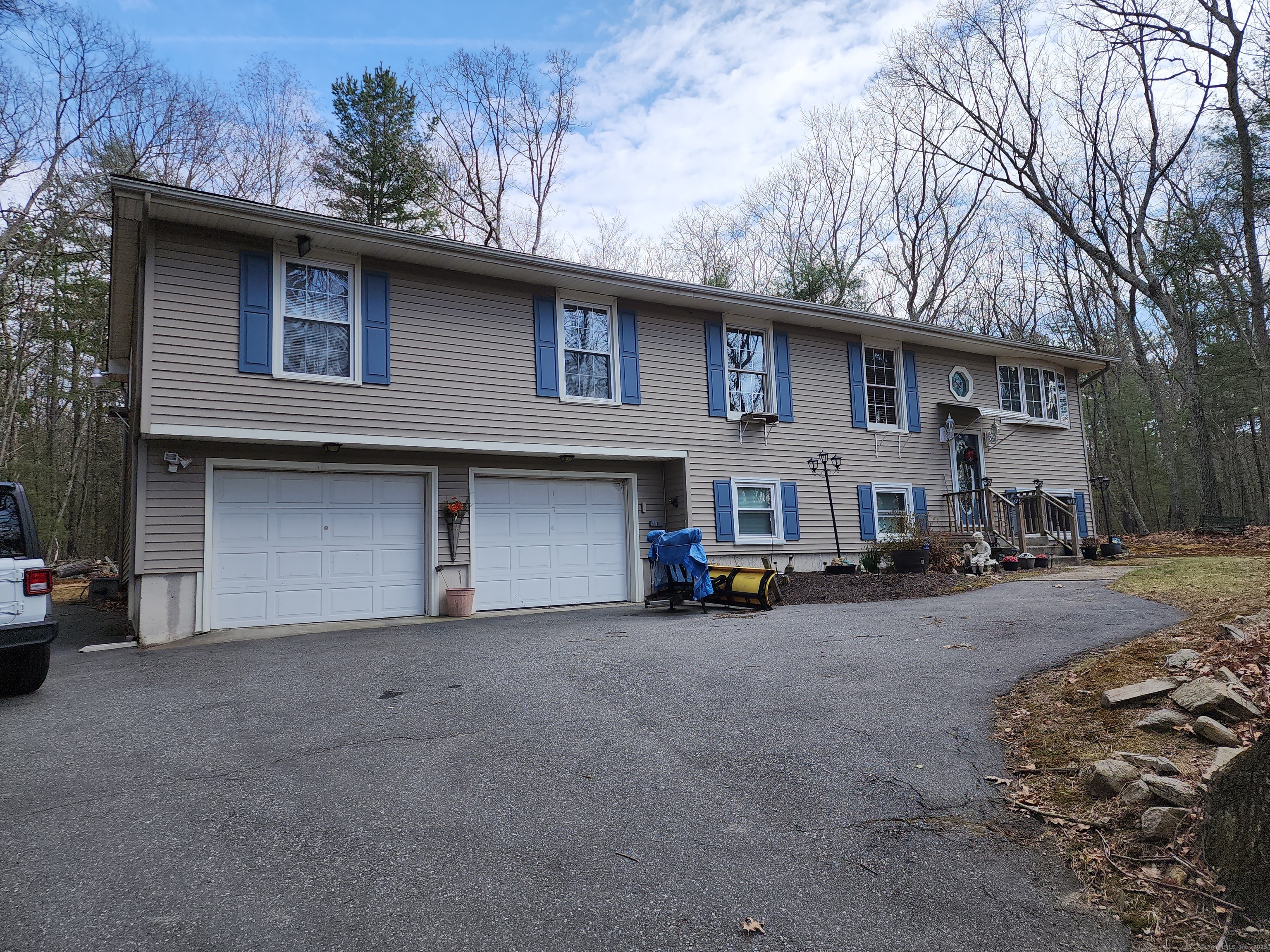 738 Squaw Rock Road, Plainfield, Connecticut image 26