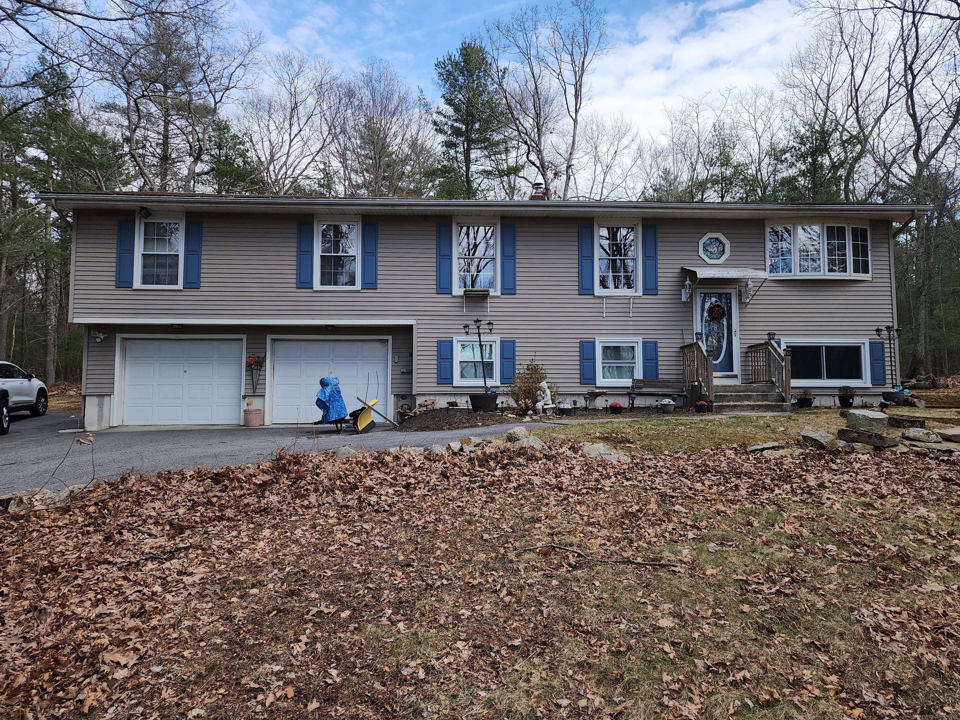 738 Squaw Rock Road, Plainfield, Connecticut image 1