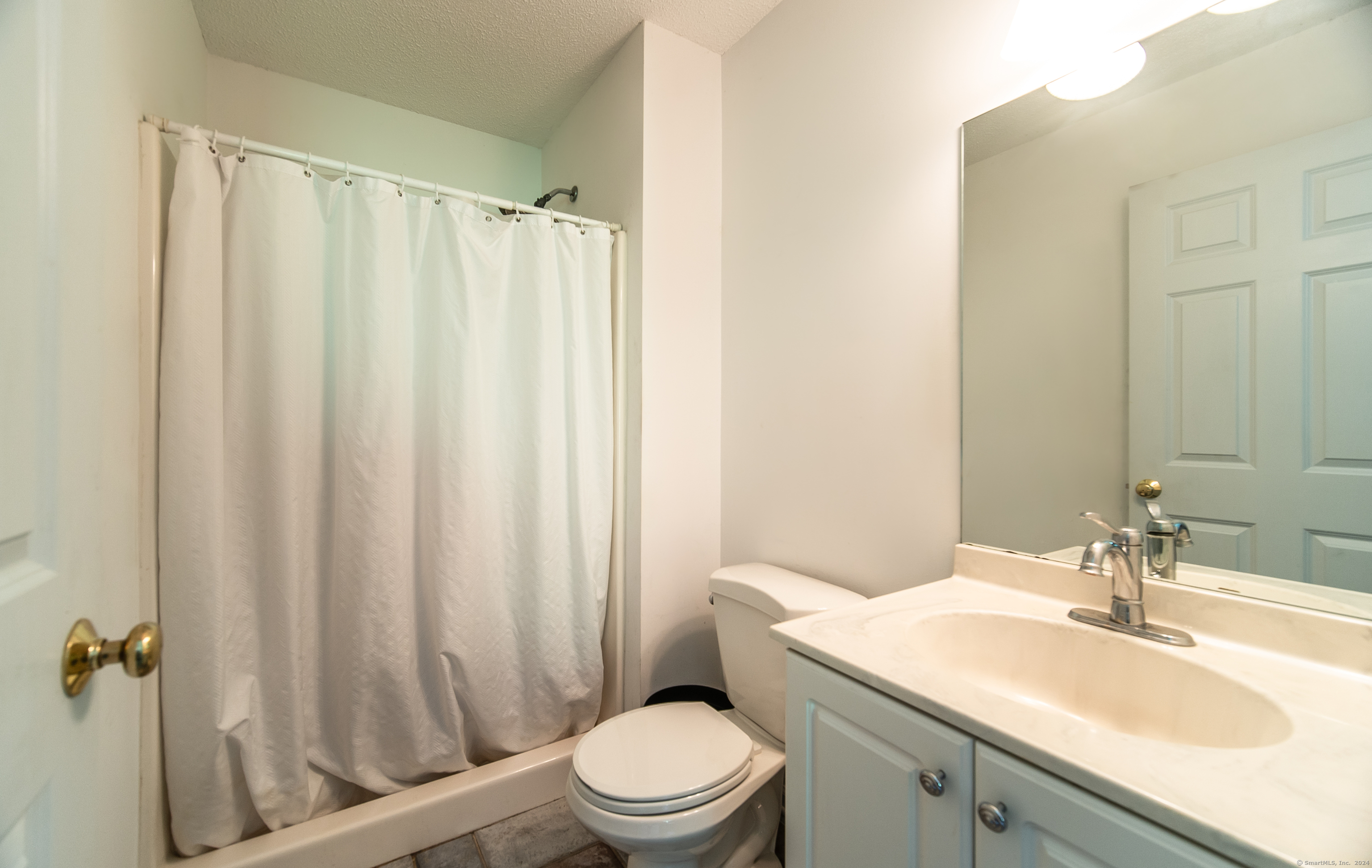 175 Kings Highway, North Haven, Connecticut image 35