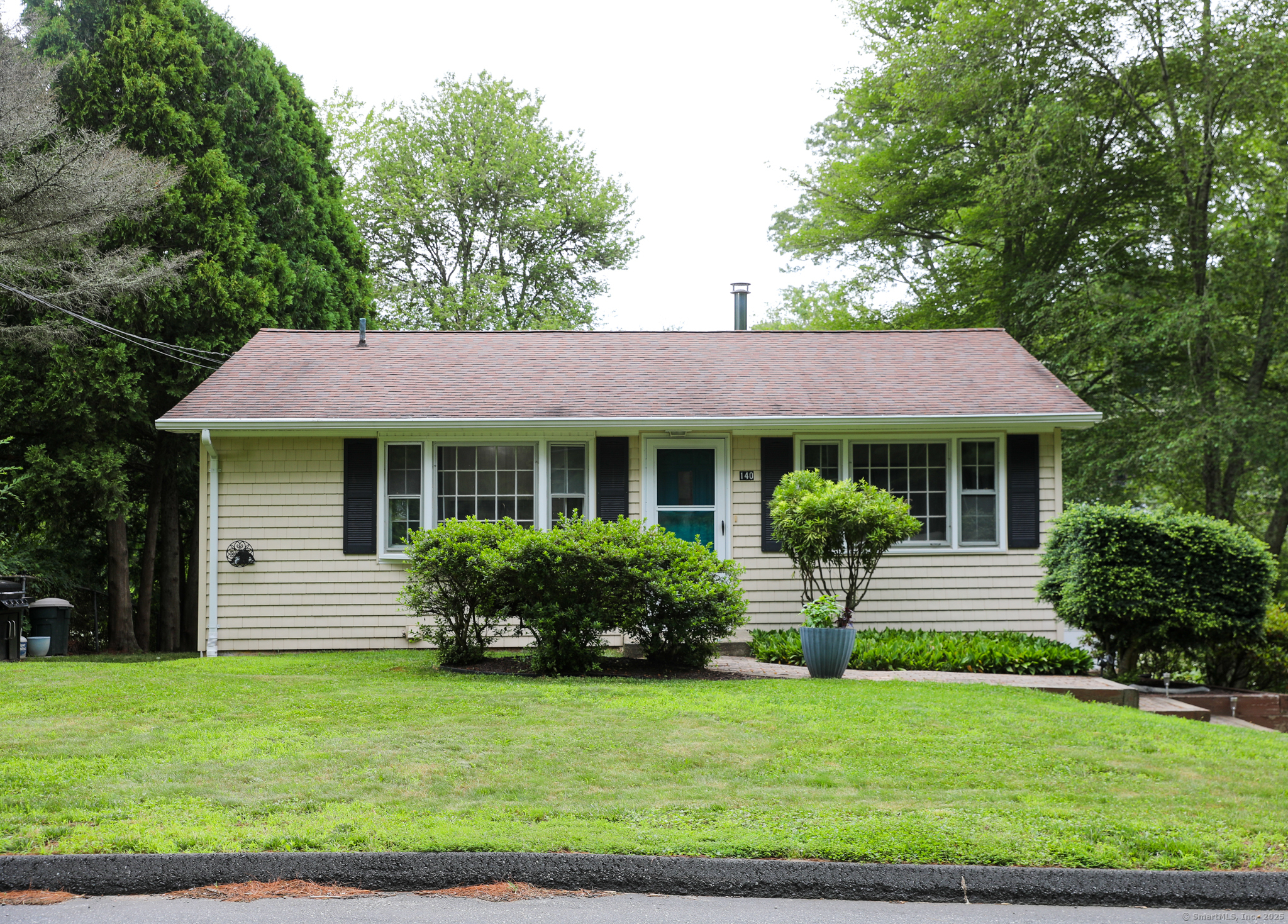 140 Flanders Road