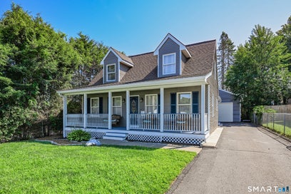 15 Ridgewood Street Bristol CT 06010