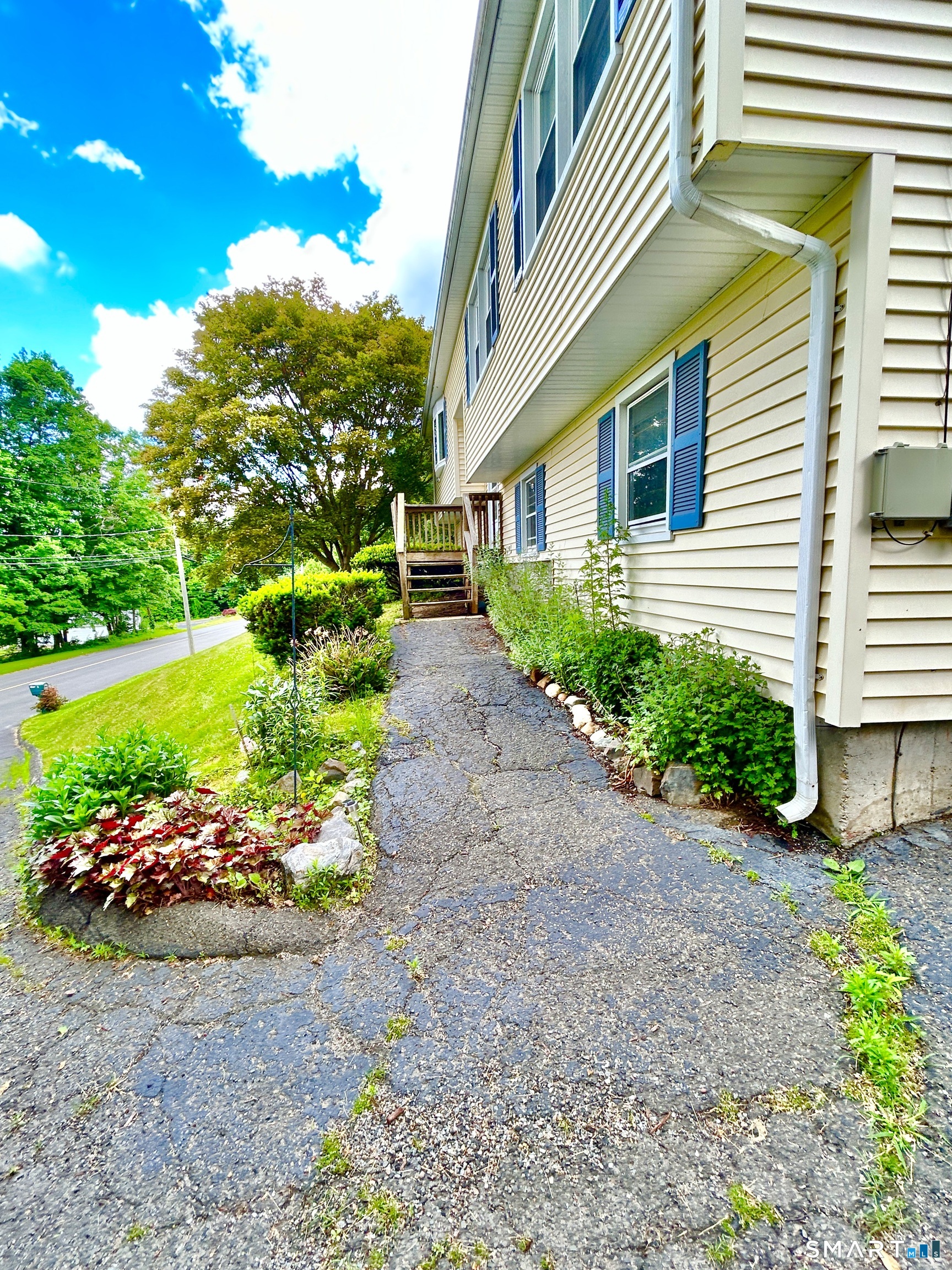 5 Davis Road