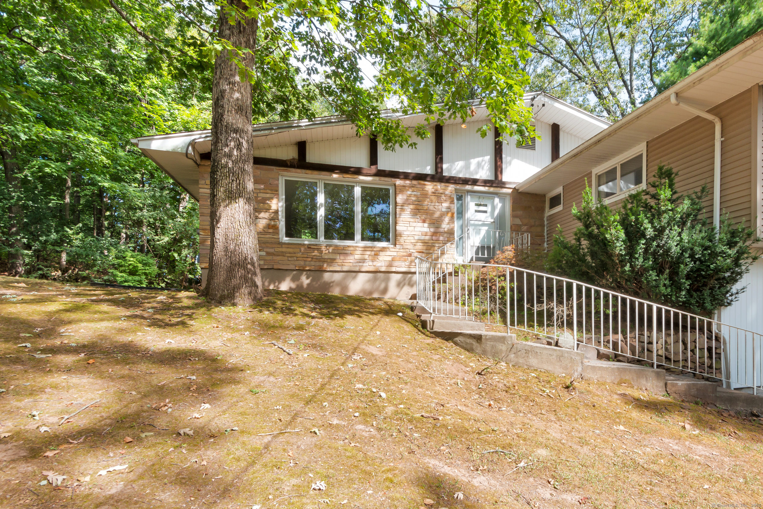 242 Cedarwood Lane