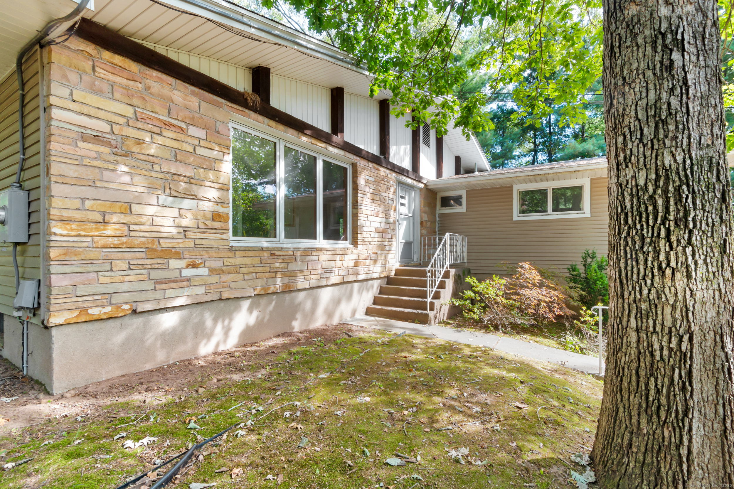 242 Cedarwood Lane