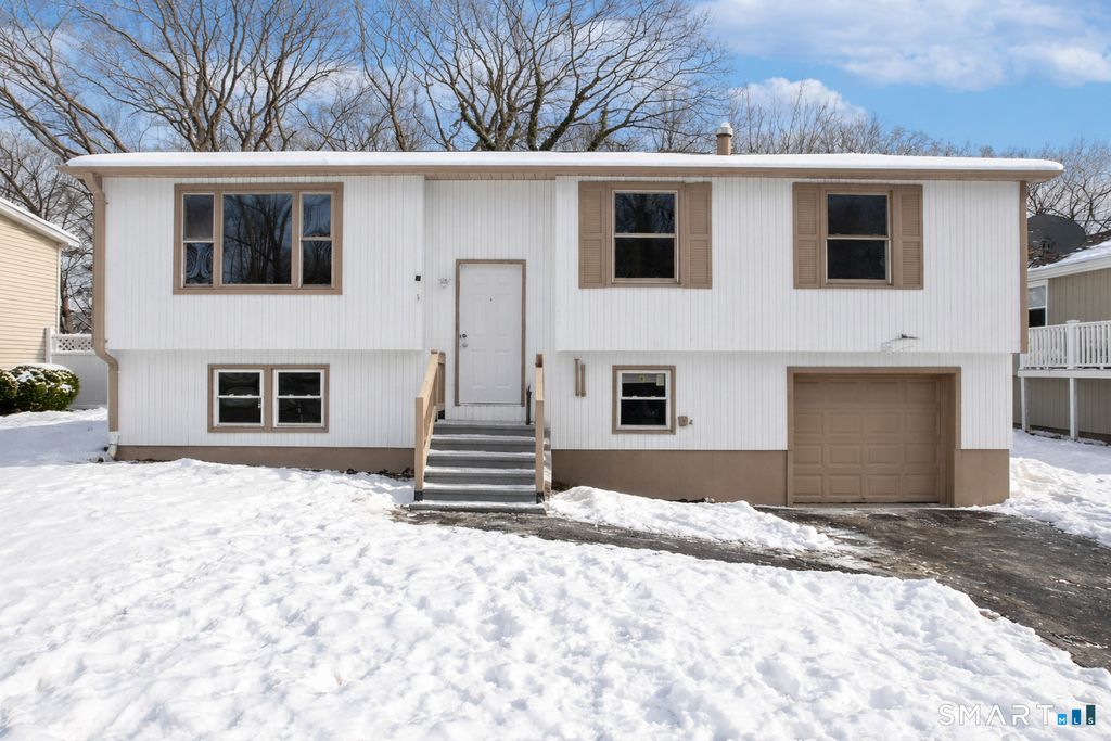 Photo of 70 Coleman Street, West Haven, CT 06516 (MLS # 24150882)