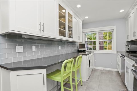 Tiny photo for 245 Unquowa Road #APT 129, Fairfield, CT 06824 (MLS # 24150213)