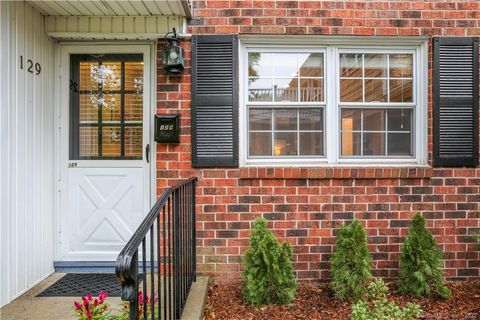 Tiny photo for 245 Unquowa Road #APT 129, Fairfield, CT 06824 (MLS # 24150213)