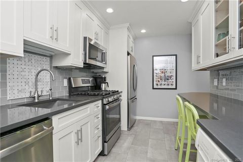 Tiny photo for 245 Unquowa Road #APT 129, Fairfield, CT 06824 (MLS # 24150213)