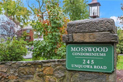 Tiny photo for 245 Unquowa Road #APT 129, Fairfield, CT 06824 (MLS # 24150213)