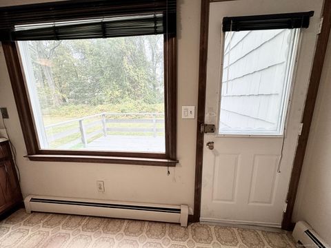Tiny photo for 20 Clinton Street, Trumbull, CT 06611 (MLS # 24133618)
