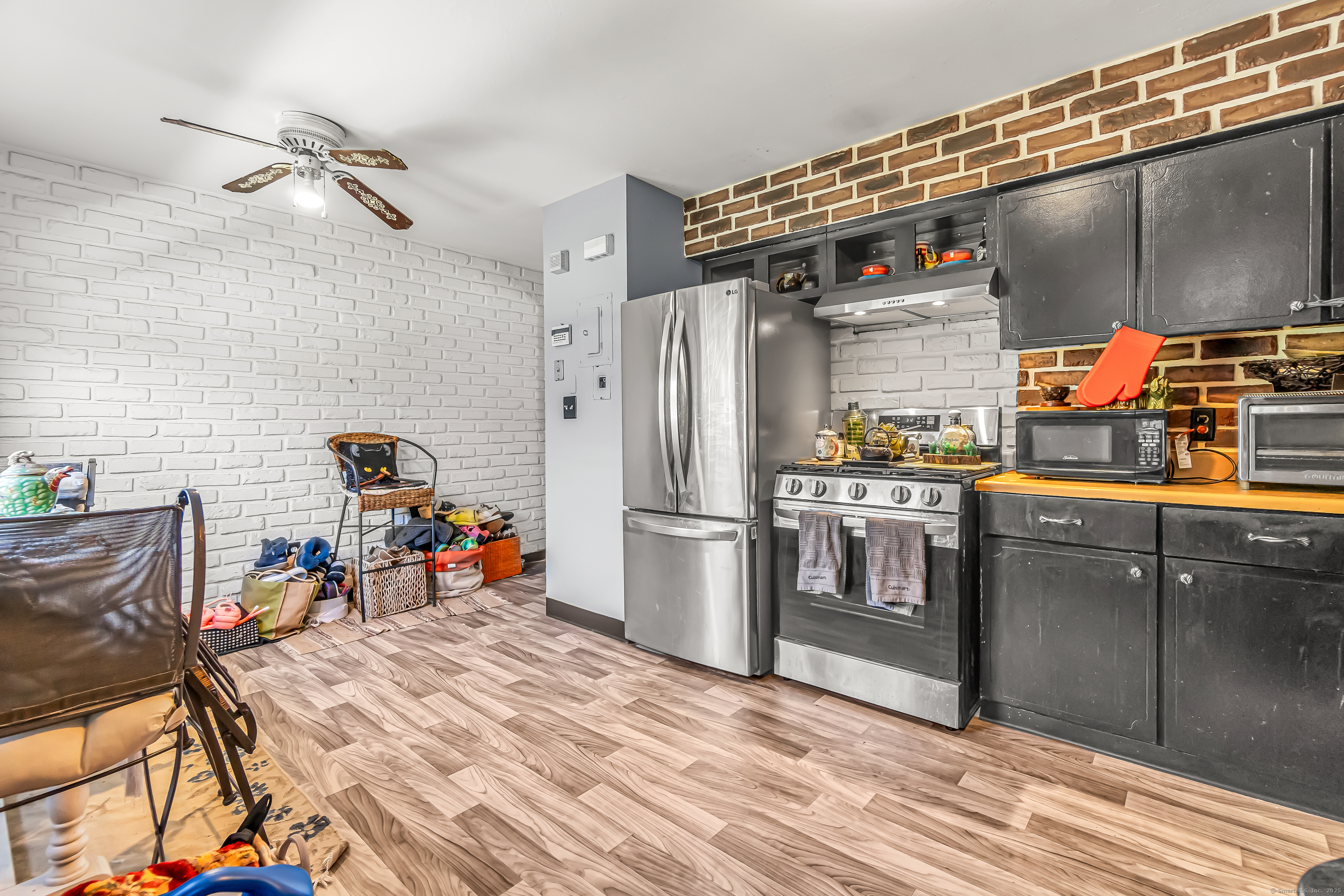 26 Karen Court #A, Bridgeport, Connecticut image 9