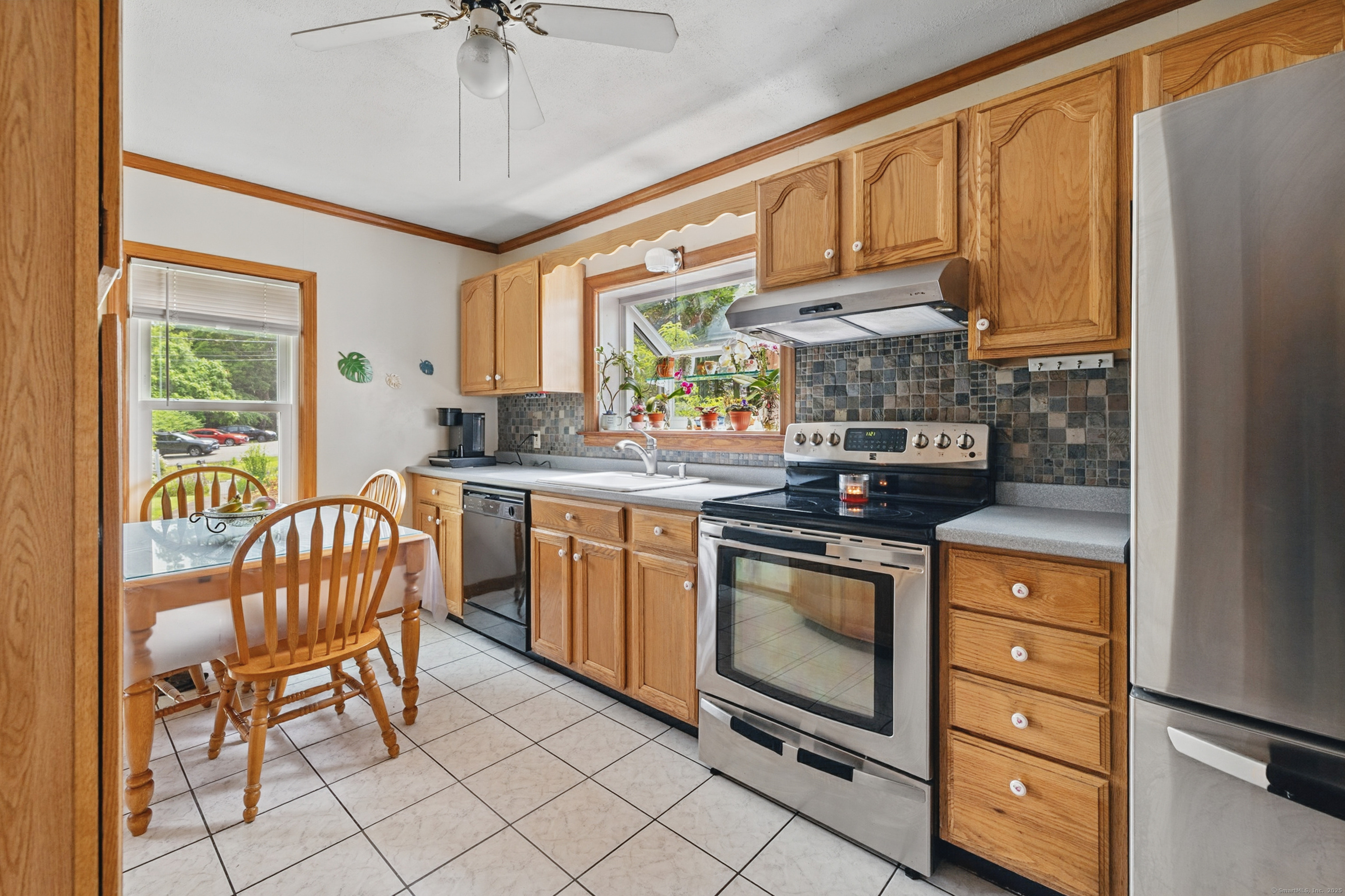 687 Beacon Valley Road, Naugatuck, Connecticut image 7
