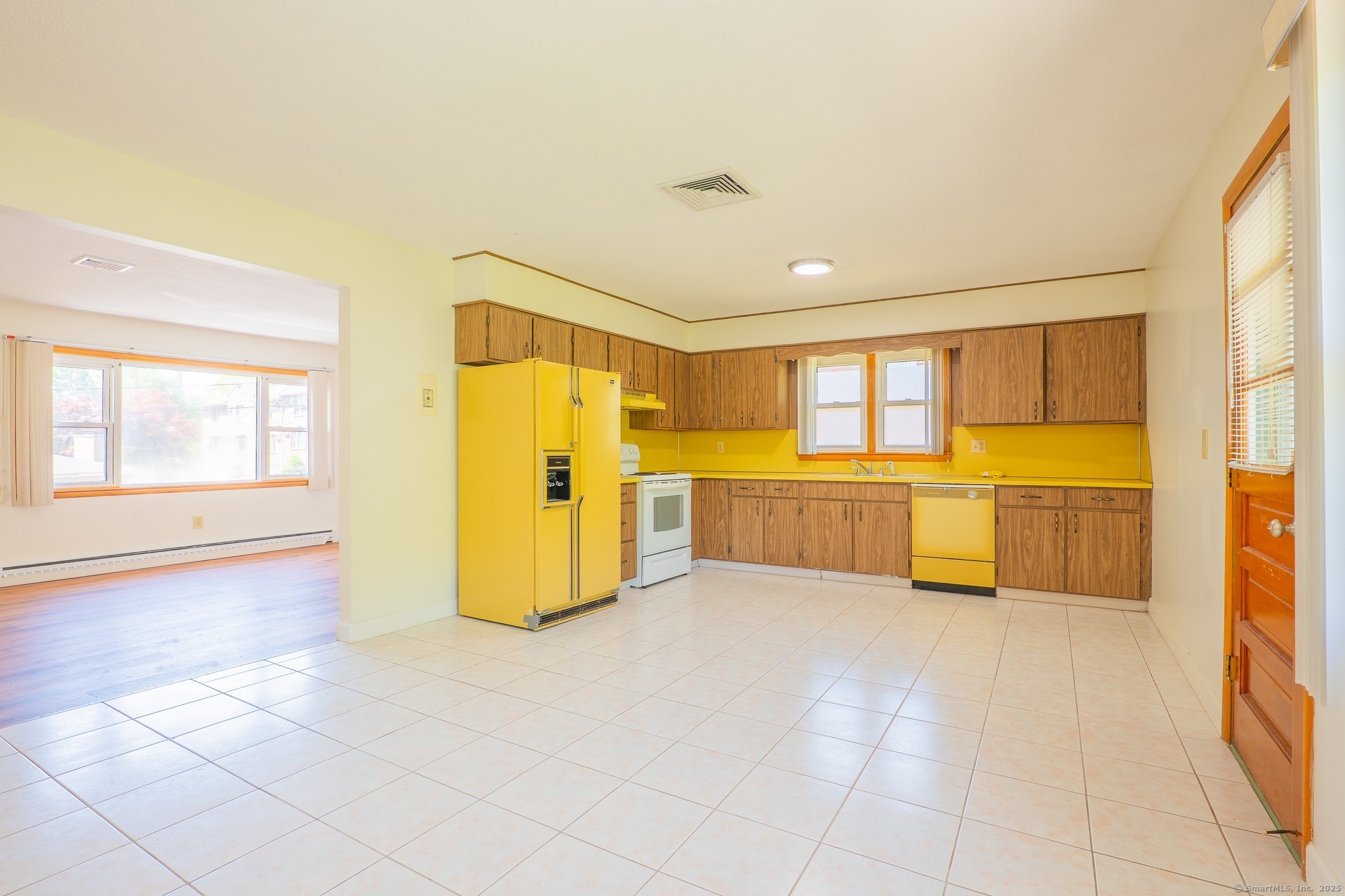 188 Judith Lane, Waterbury, Connecticut image 6