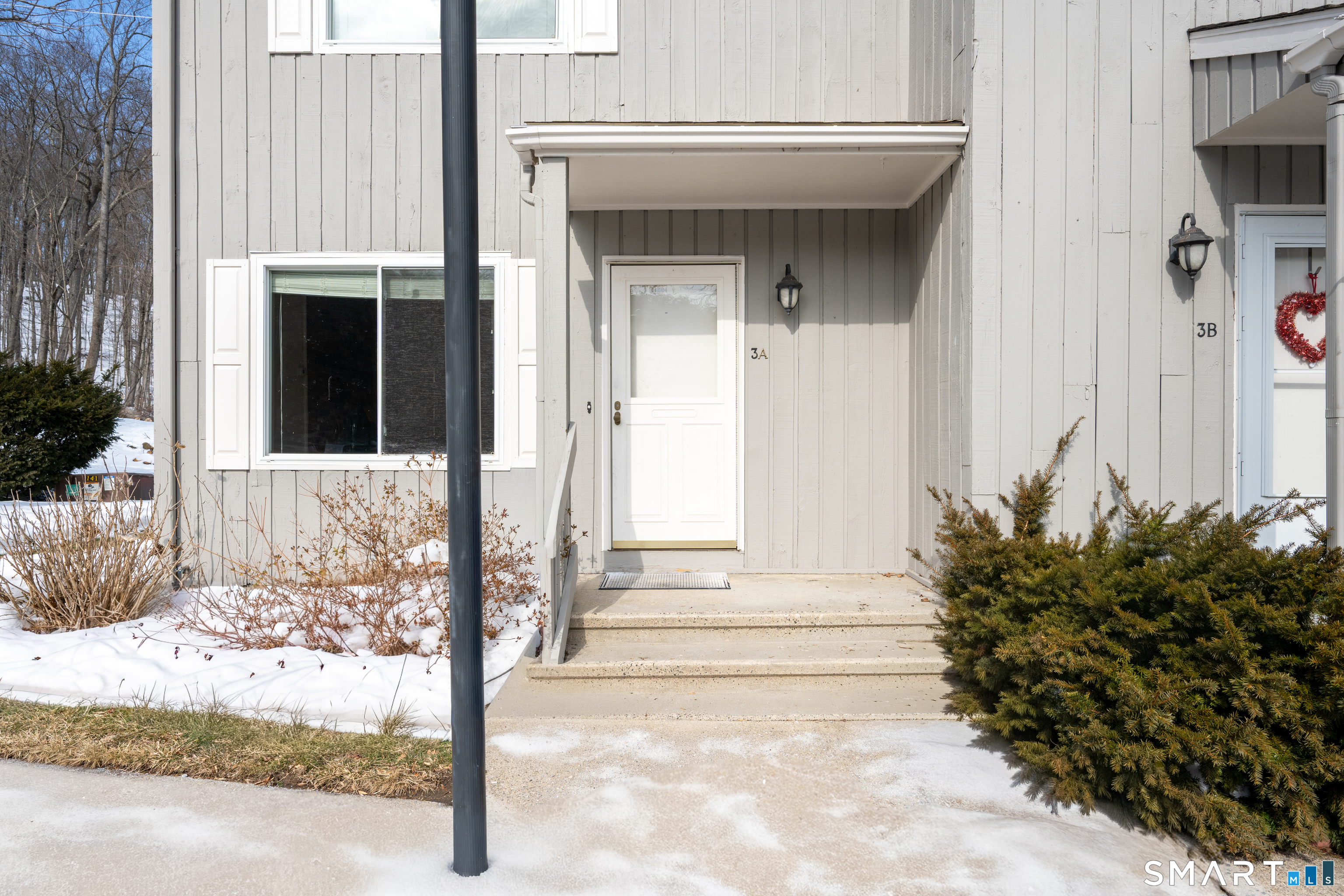 100 Ten Coat Lane 3A