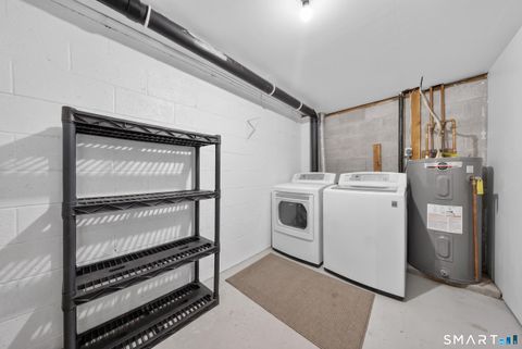 Tiny photo for 3 Oakwood Avenue #B3, Norwalk, CT 06850 (MLS # 24194345)