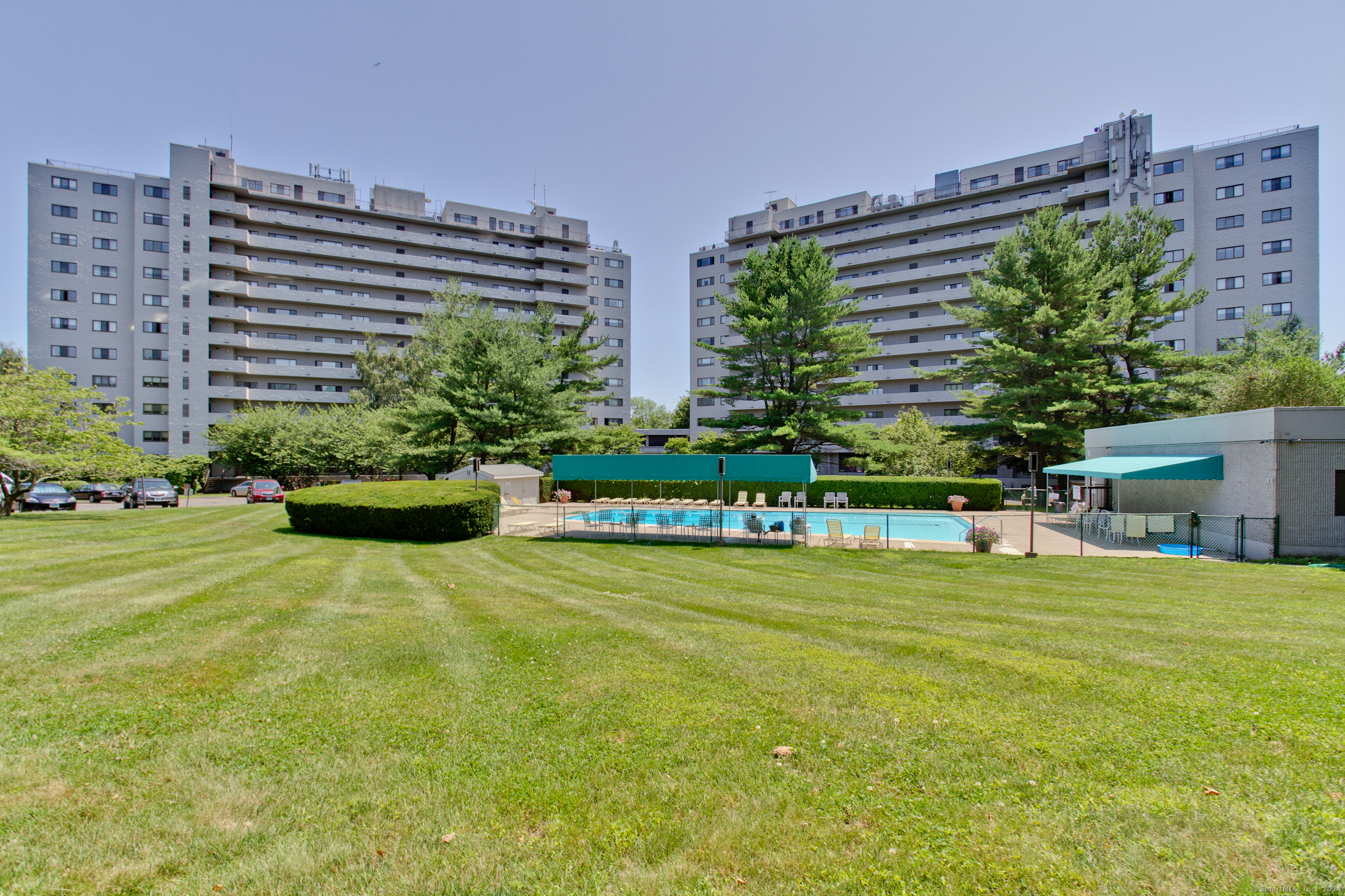 3200 Park Avenue #4E1, Bridgeport, Connecticut image 1