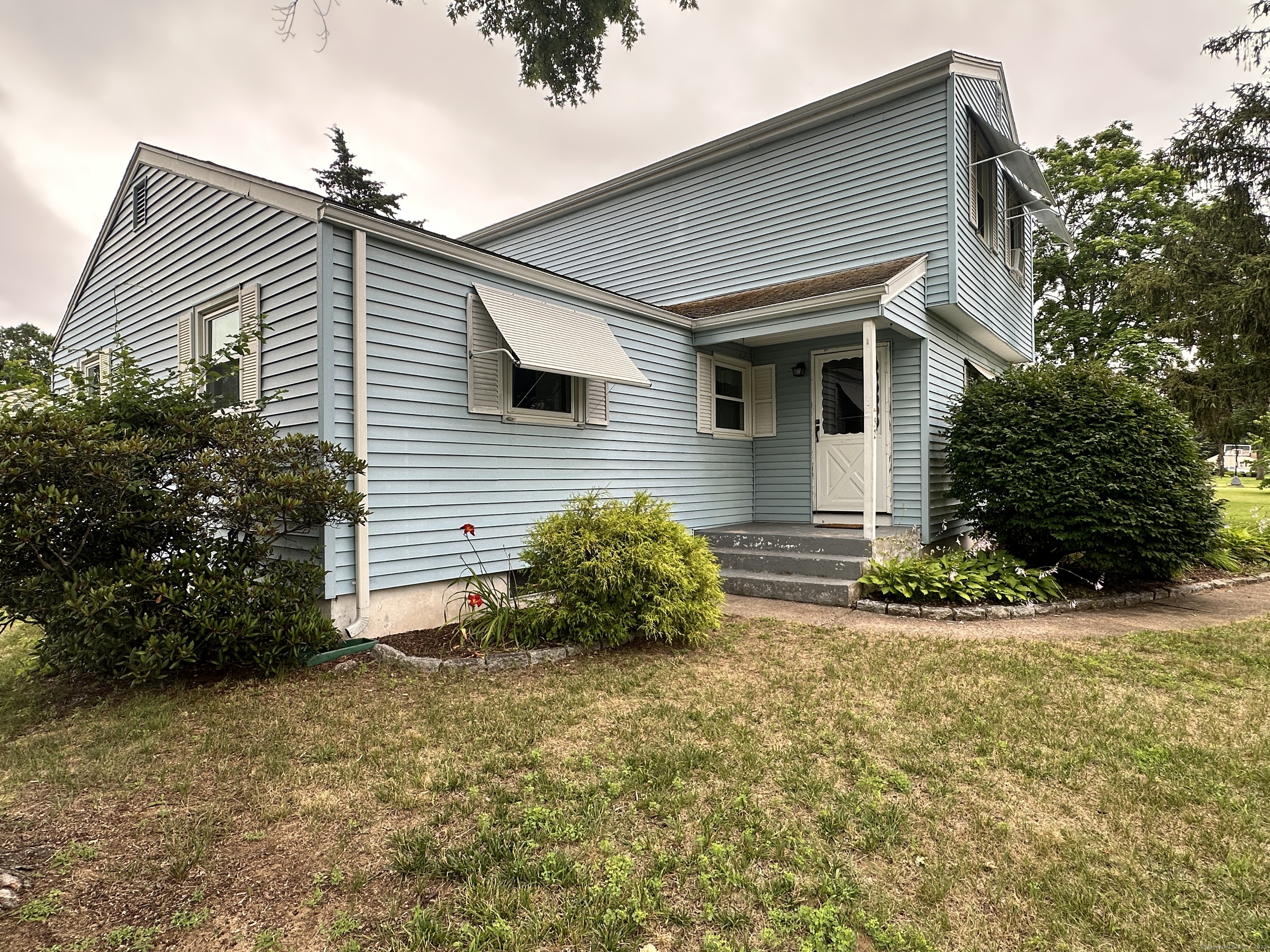 52 Midland Road