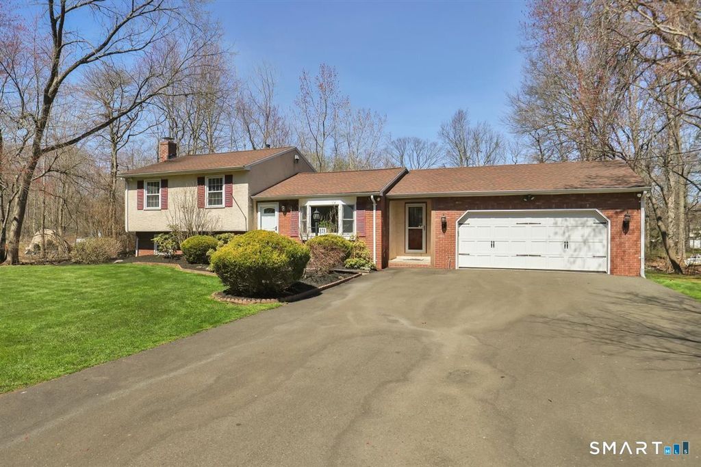 Photo of 976 Old Rock Hill Road, Wallingford, CT 06492 (MLS # 24166628)