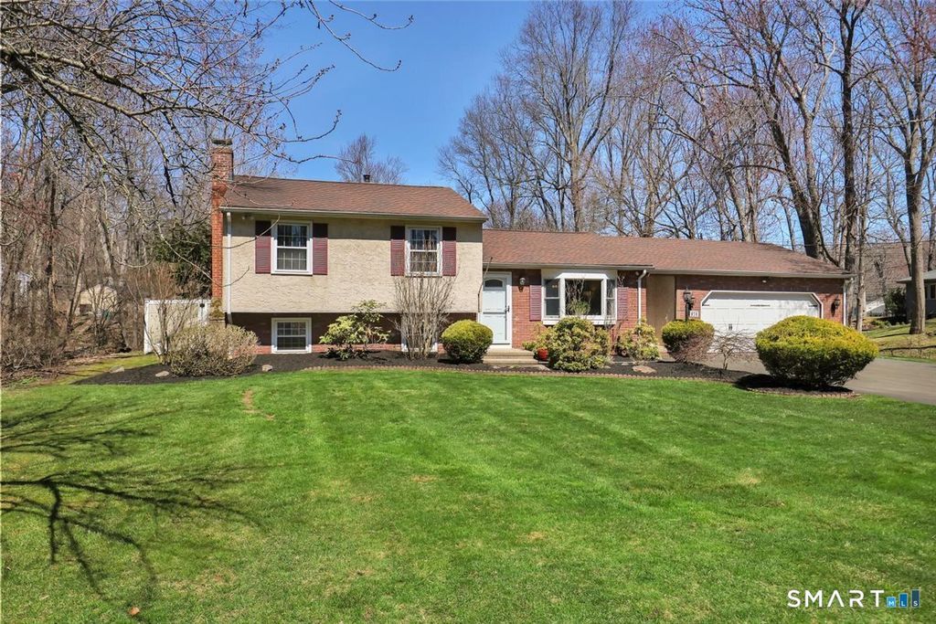 Photo of 976 Old Rock Hill Road, Wallingford, CT 06492 (MLS # 24166628)