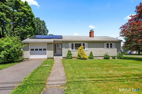 Photo of 130 Florence Street, West Hartford, CT 06110 (MLS # 24129818)