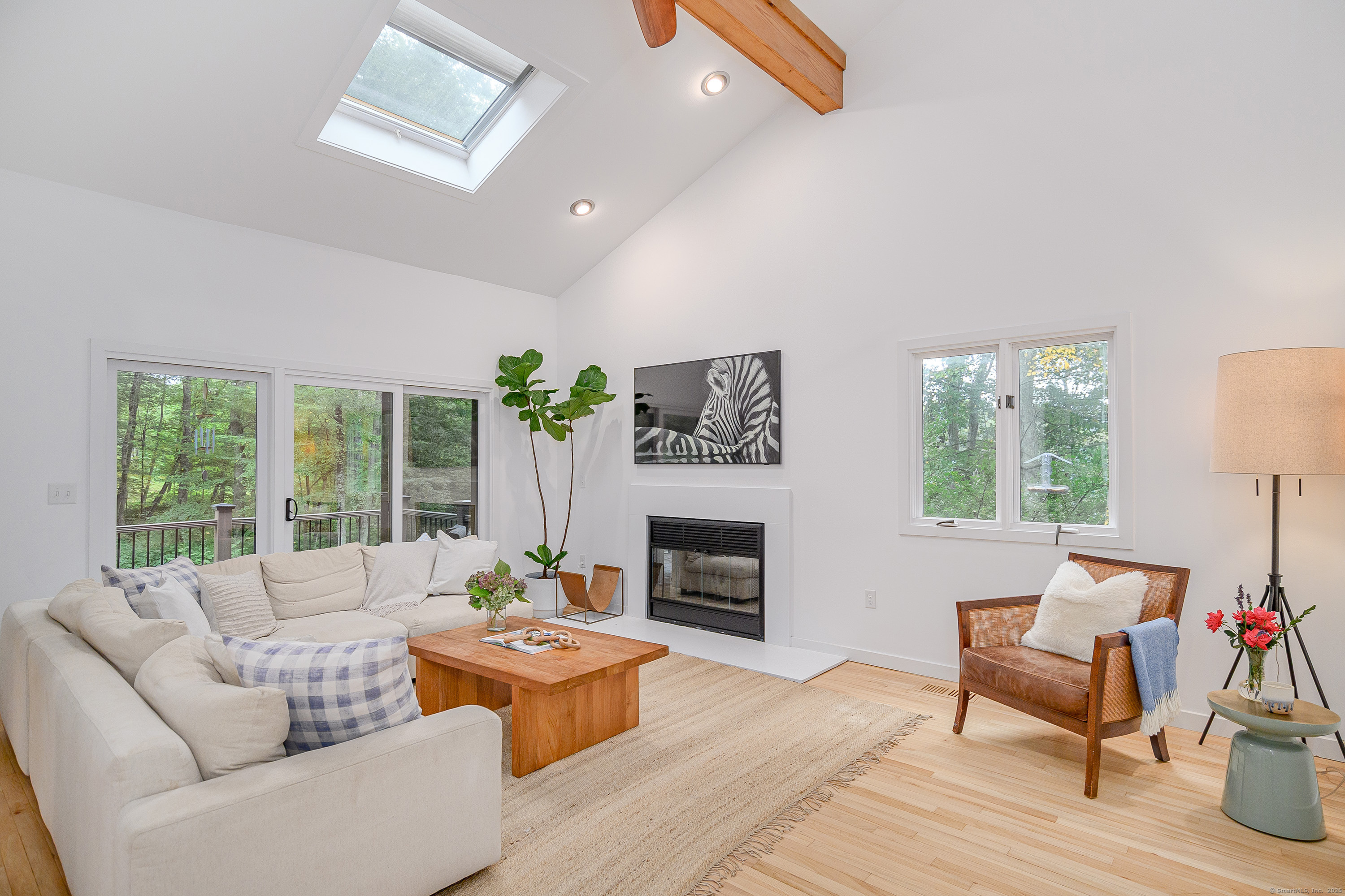 193 Newtown Turnpike