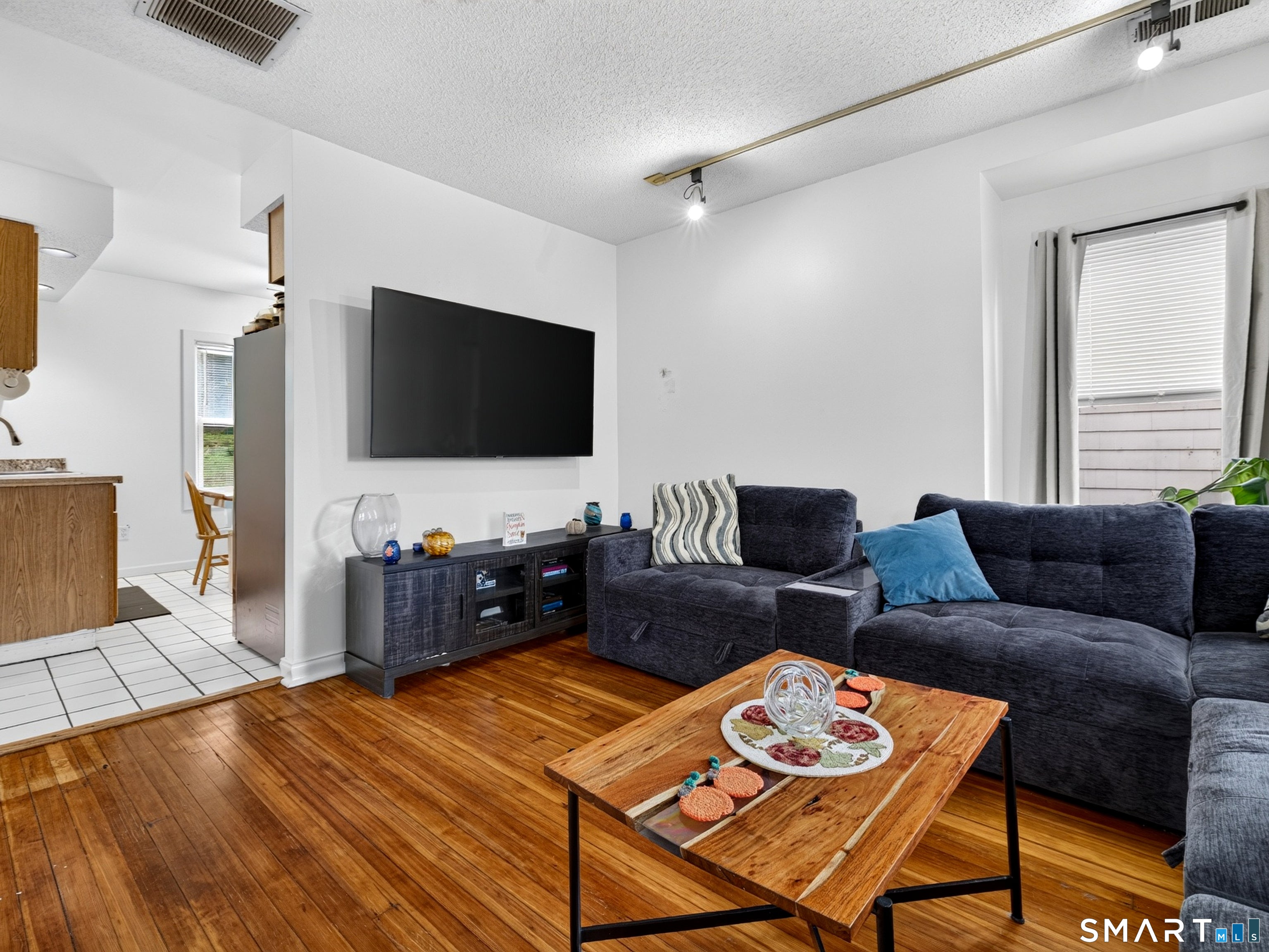 977 Townsend Avenue 2