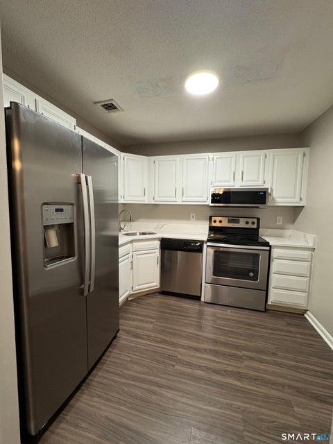 Tiny photo for 512 Twin Circle Drive #512, South Windsor, CT 06074 (MLS # 24215208)