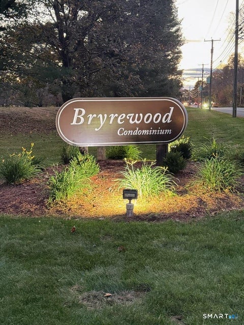 Tiny photo for 512 Twin Circle Drive #512, South Windsor, CT 06074 (MLS # 24215208)