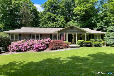 Homes For Sale - 3 Hawthorne Hill Road<br/> Newtown, CT 06470