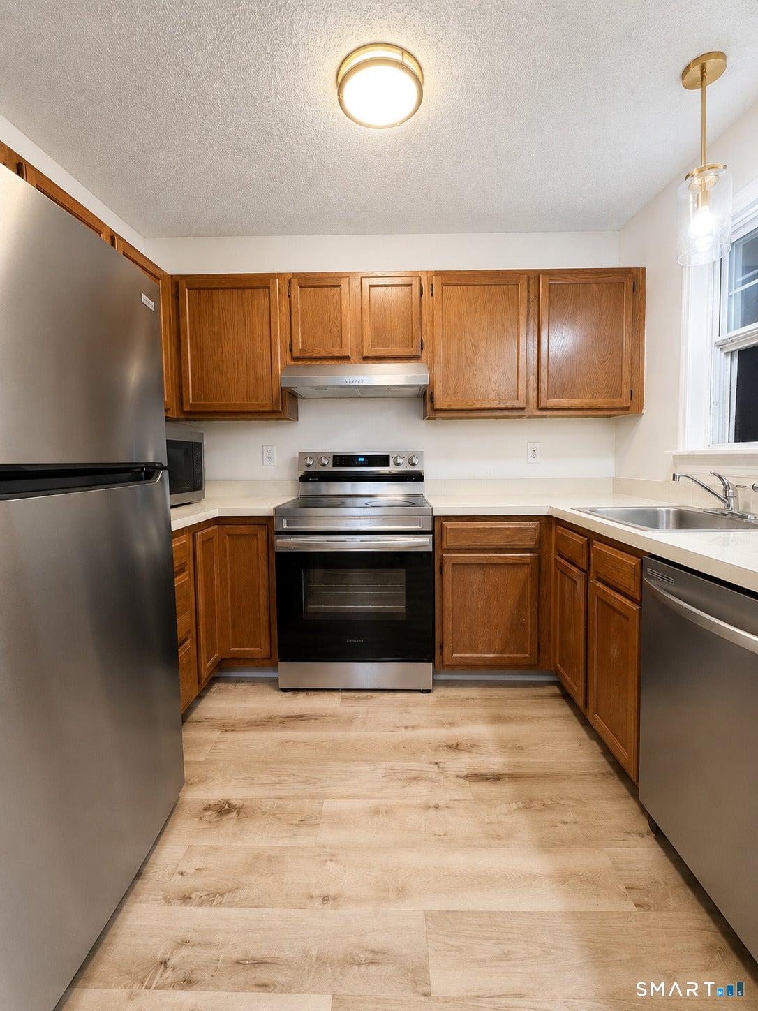 745 Merrow Road 139
