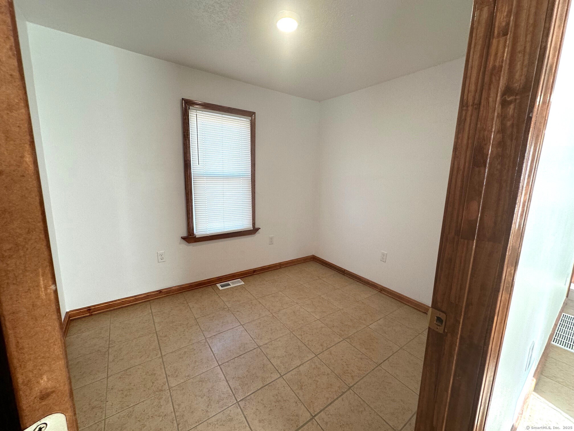 35 Stevens Street, East Haven, Connecticut image 6