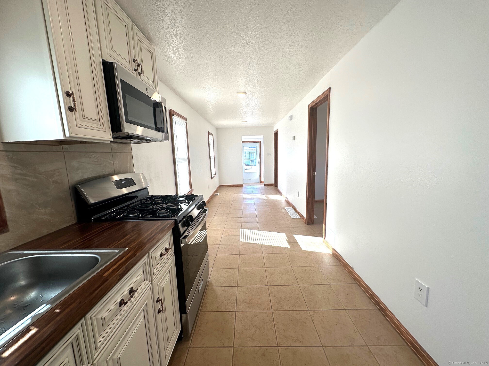 35 Stevens Street, East Haven, Connecticut image 5