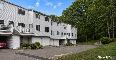Photo of 125 Staffordshire Common #125, Wallingford, CT 06492 (MLS # 24175309)