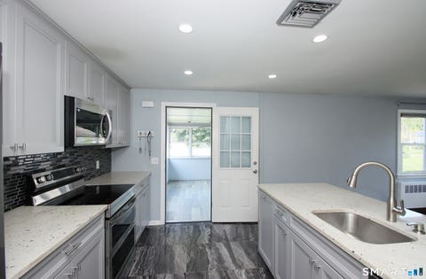 Tiny photo for 28 E Clover Circle, Hamden, CT 06514 (MLS # 24196159)