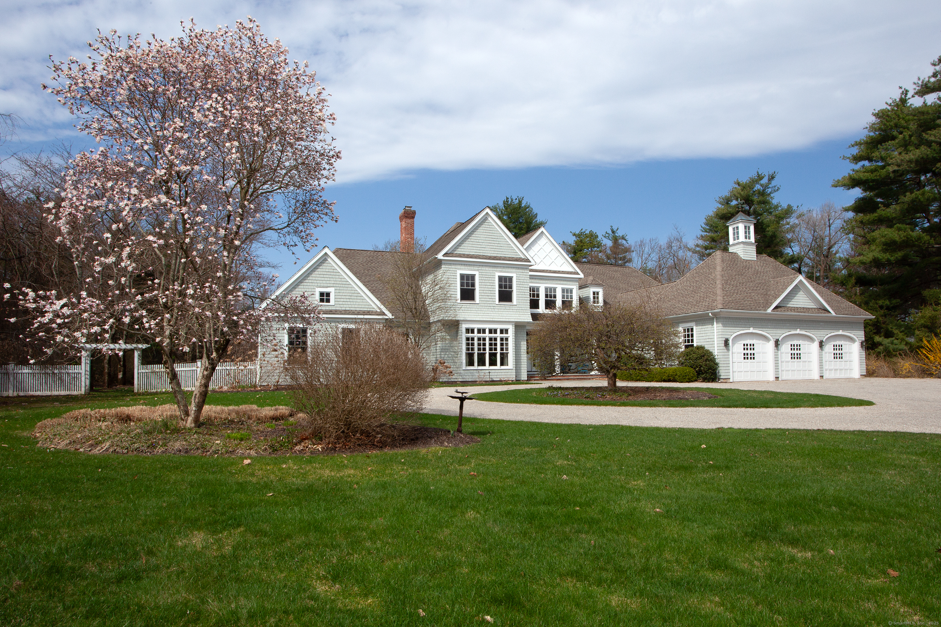 Property for Sale at Ridgebury Road, Simsbury, Connecticut - Bedrooms: 4 
Bathrooms: 4 
Rooms: 14  - $1,595,000