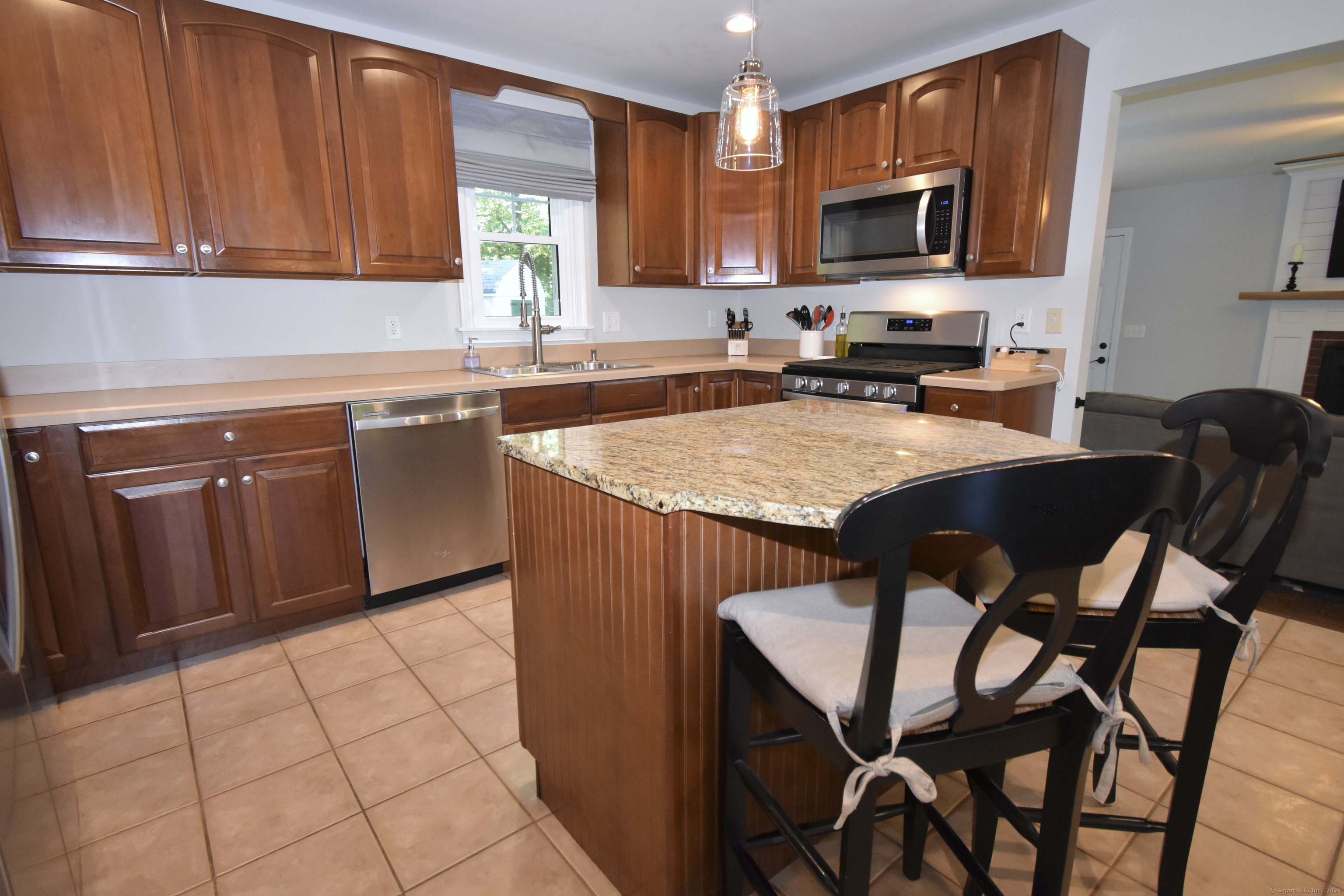 212 Wedgewood Drive, Torrington, Connecticut image 14