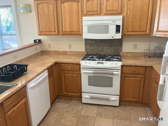 619 Congress Avenue C1