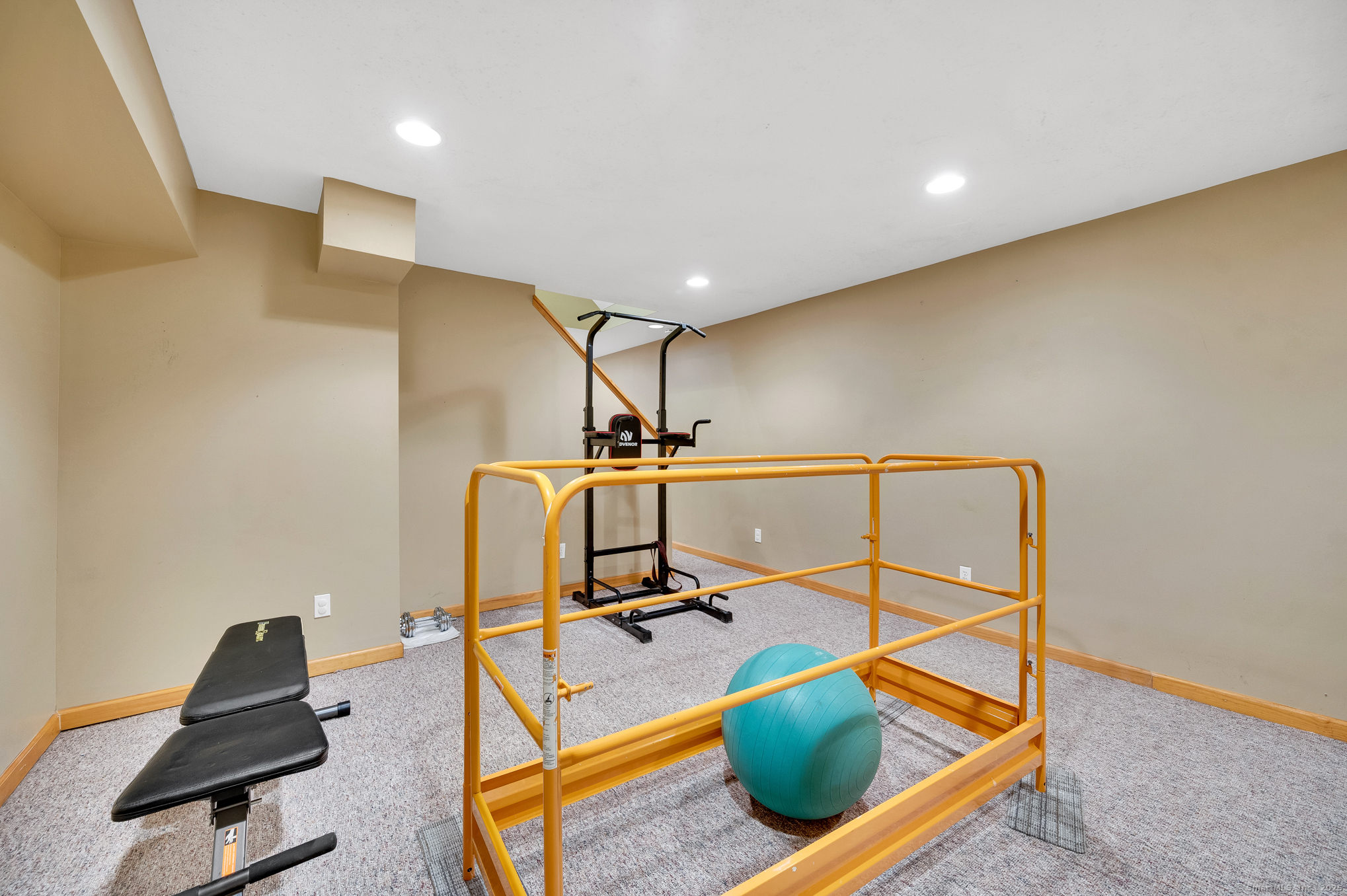 27 Olde Village Circle #27, Wallingford, Connecticut image 34