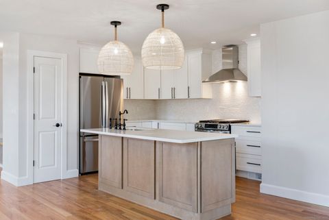 Tiny photo for 23 Clinton Avenue, Old Saybrook, CT 06475 (MLS # 24142087)