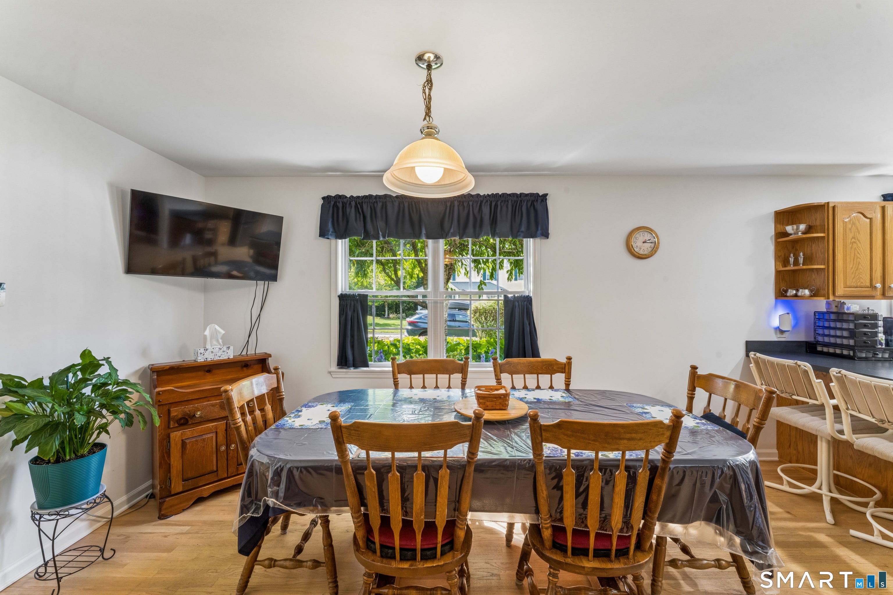 5 Pequot Court 5